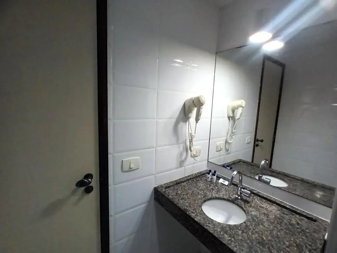 Ambassador Flat Ambassador Flat