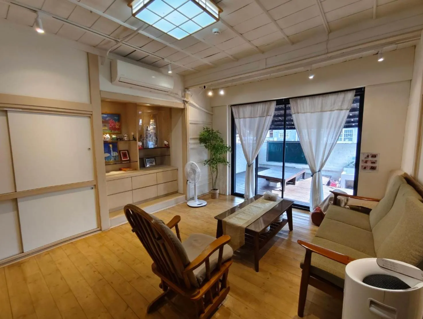 Living room in Old Place Hostel
