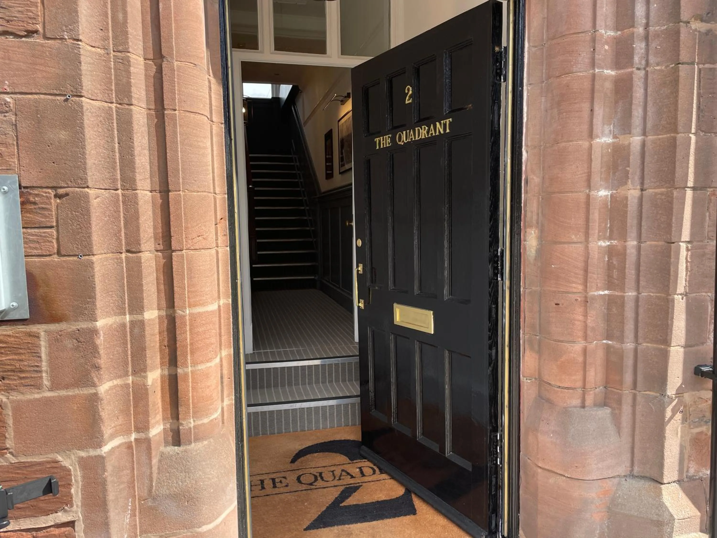 2 The Quadrant Luxury Apartments - Hoylake