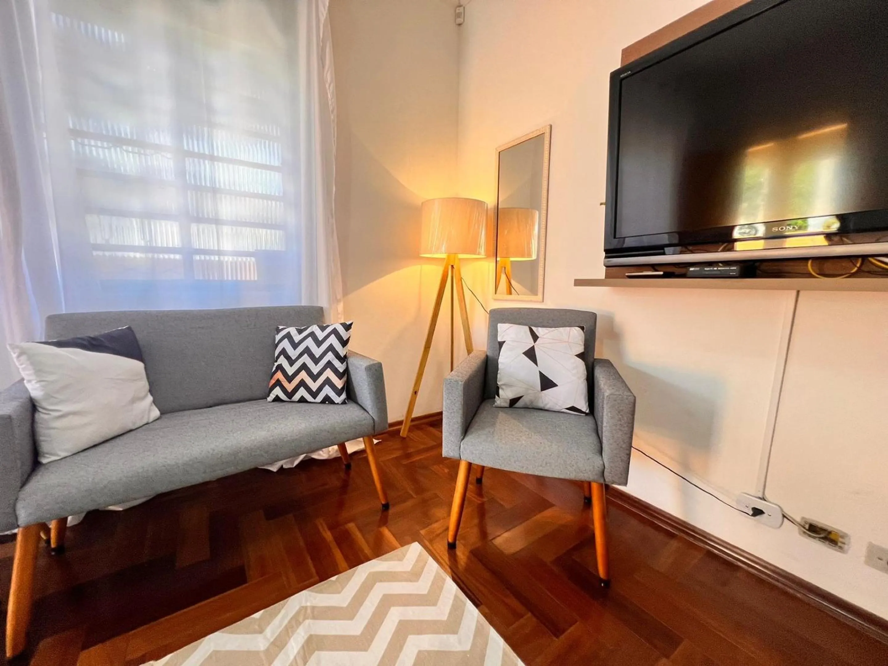 TV and multimedia in Residencia Dago Suítes