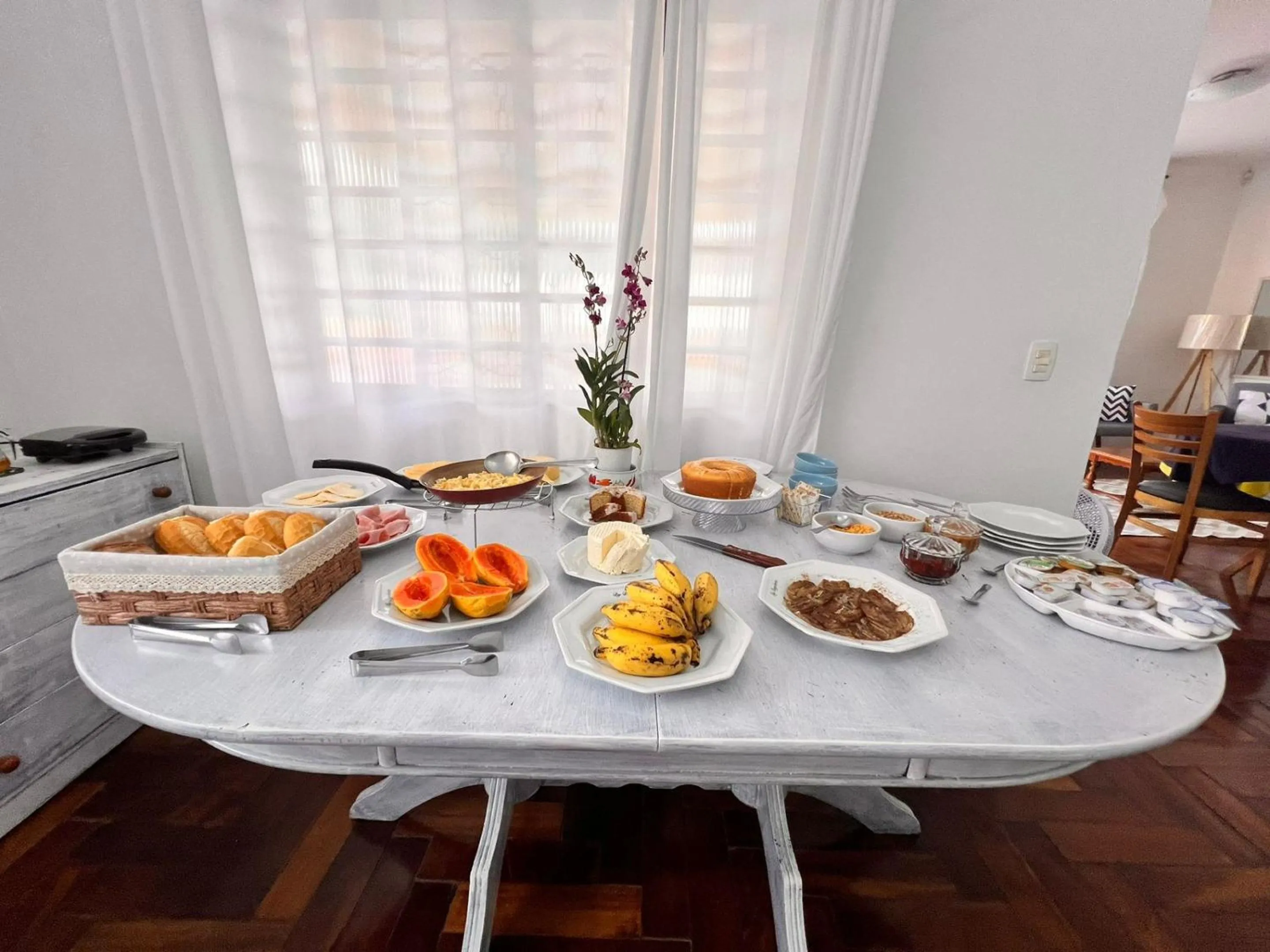 Food and drinks in Residencia Dago Suítes