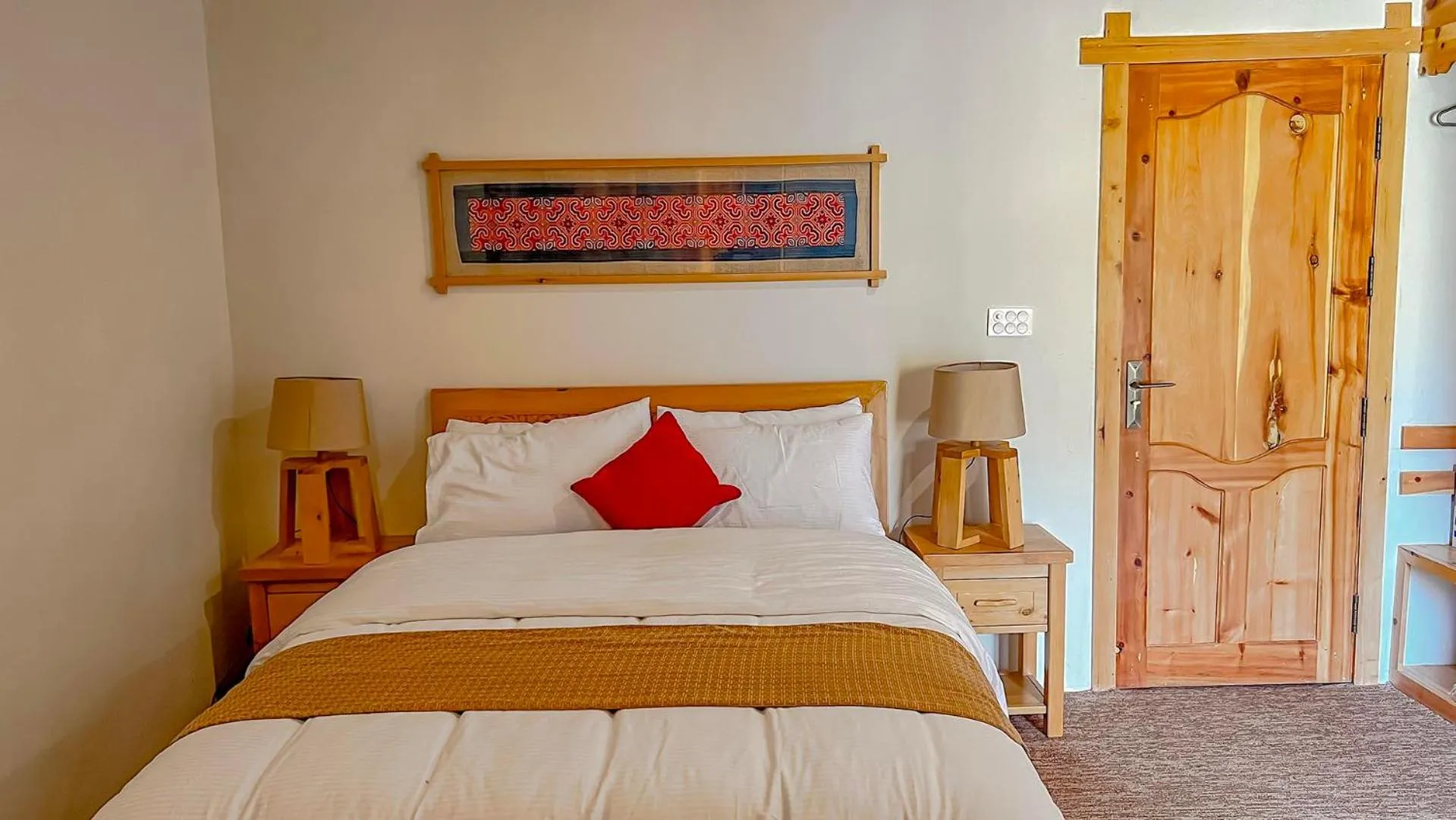 Bed in Villa Darya - Truly Hunza
