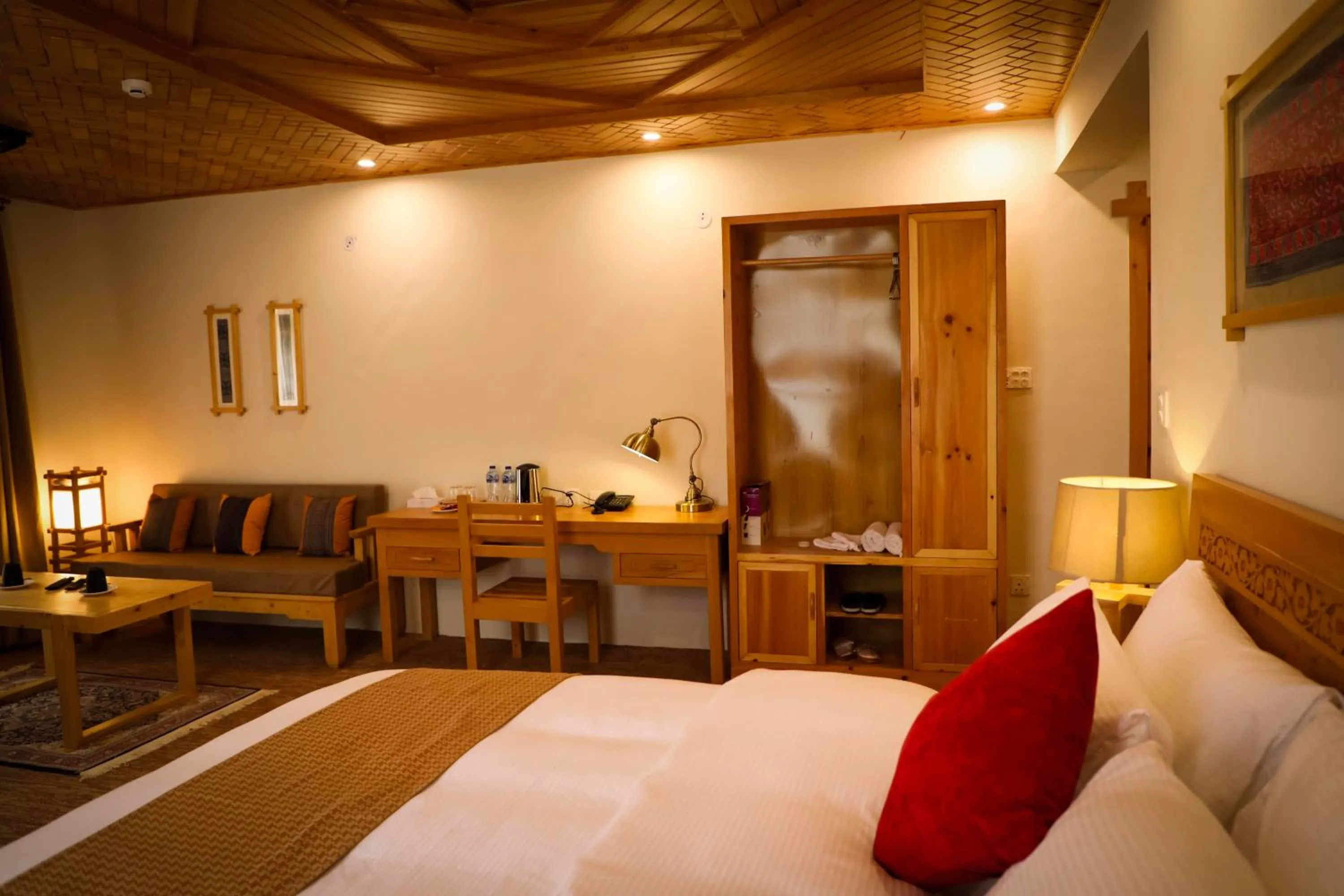Bed in Villa Darya - Truly Hunza