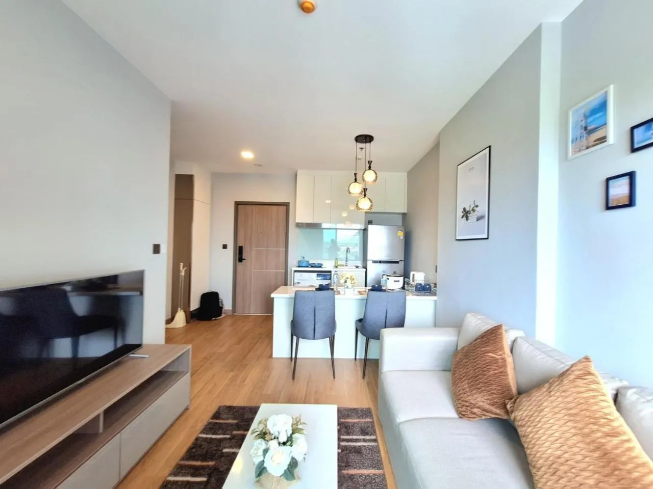 TV and multimedia in Astra Sky River Chiang Mai by Fang