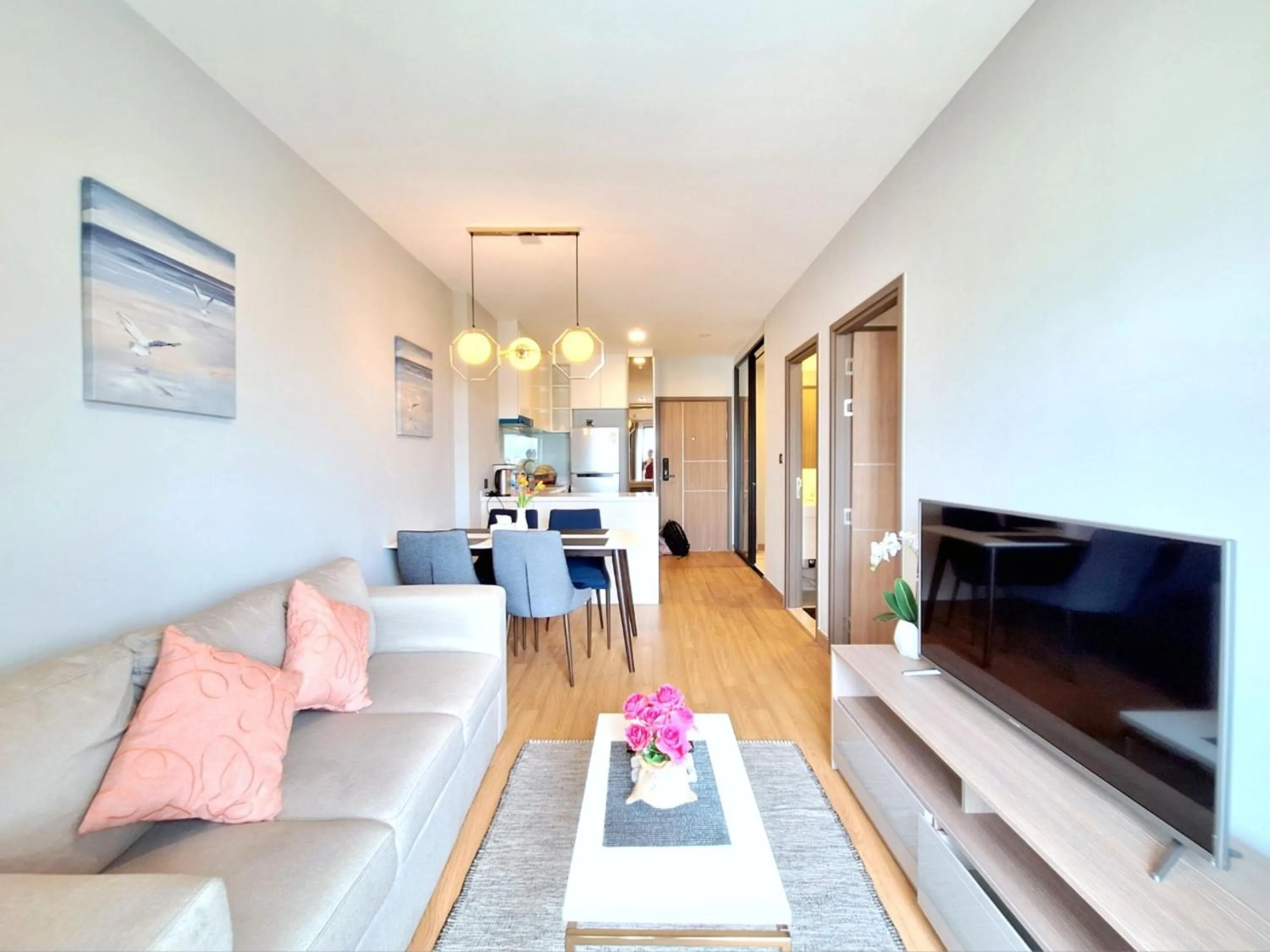 TV and multimedia in Astra Sky River Chiang Mai by Fang