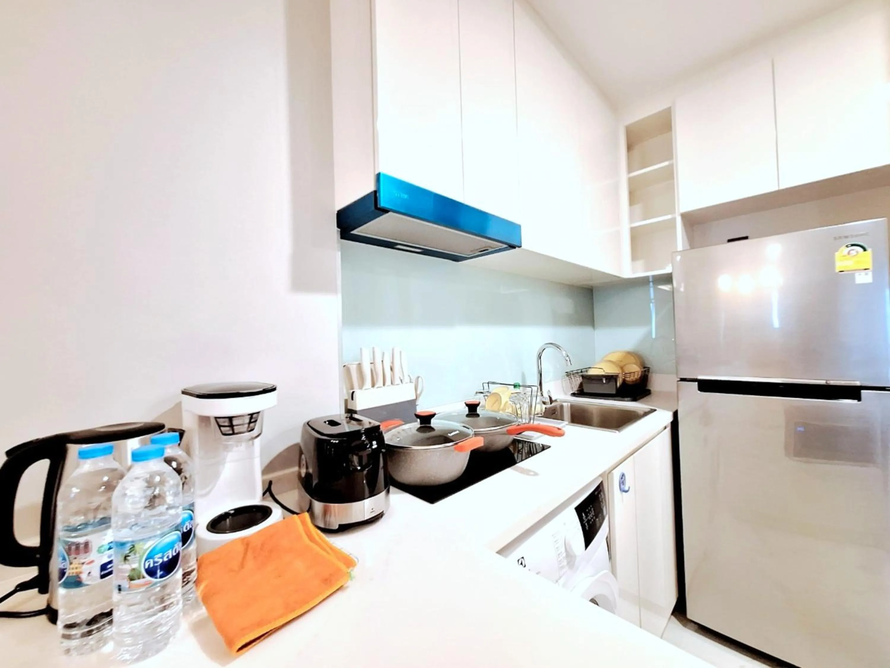 Kitchen or kitchenette in Astra Sky River Chiang Mai by Fang