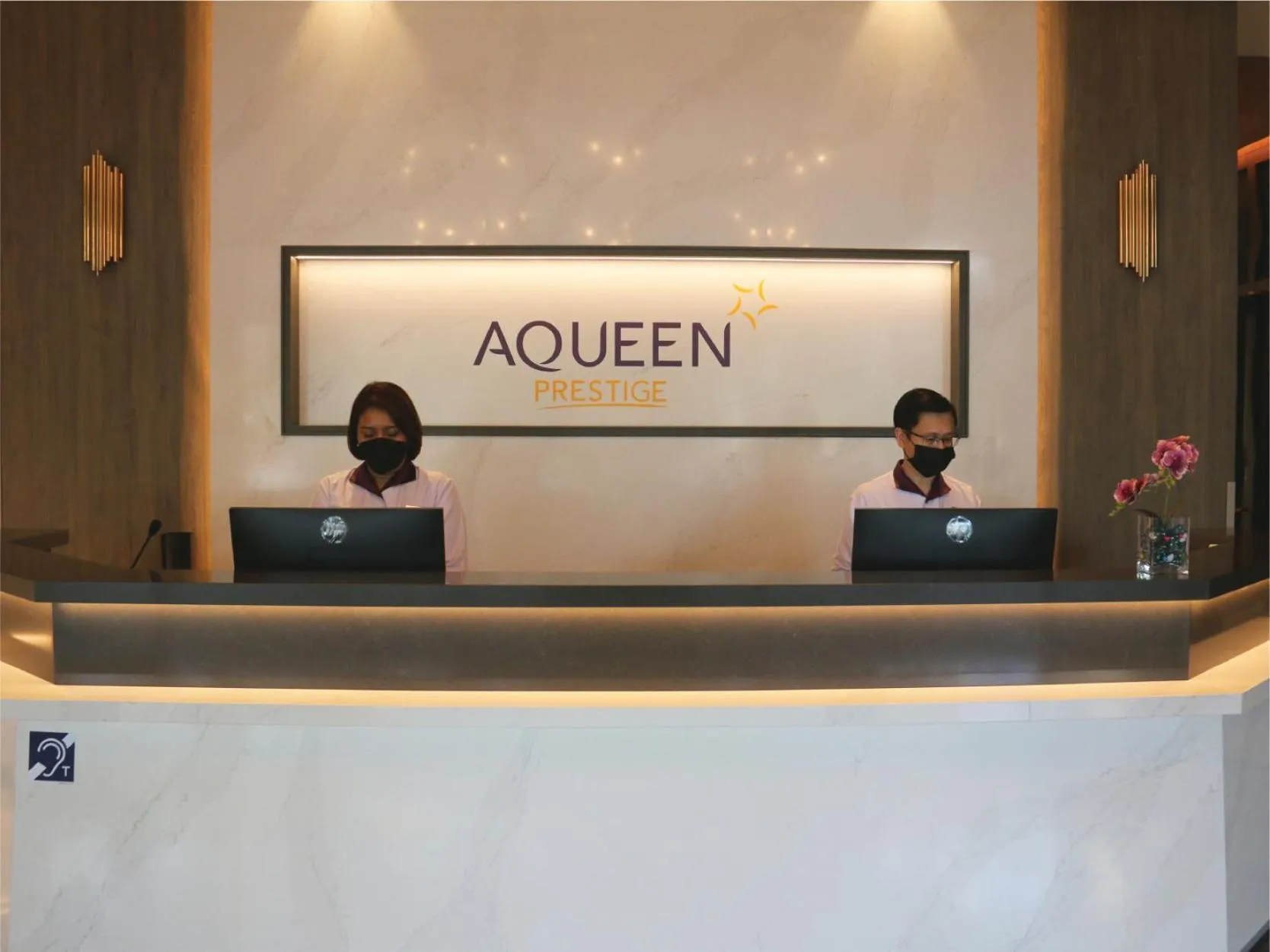 Lobby or reception in Aqueen Prestige Hotel Jalan Besar