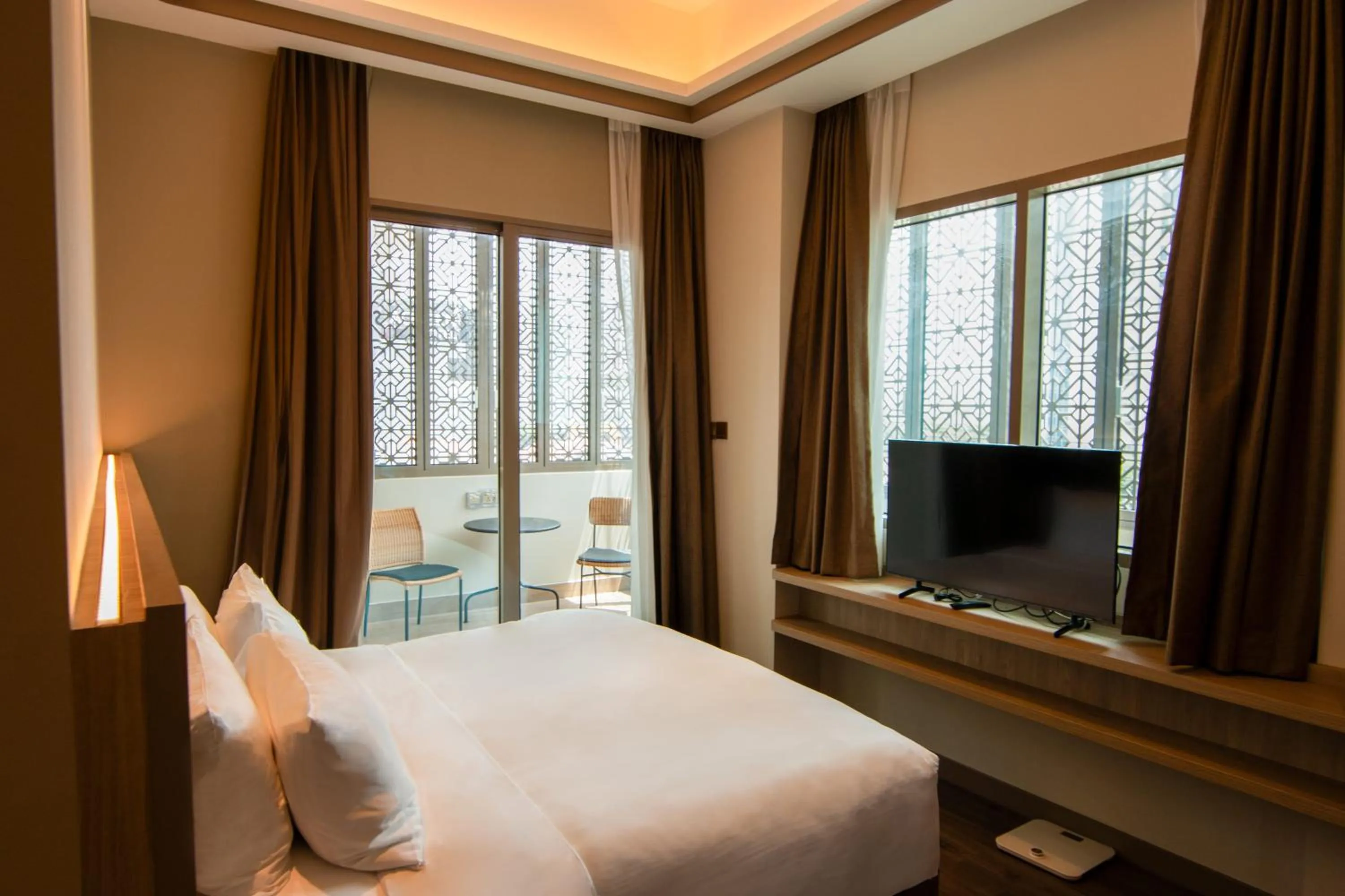 Bed in Aqueen Prestige Hotel Jalan Besar