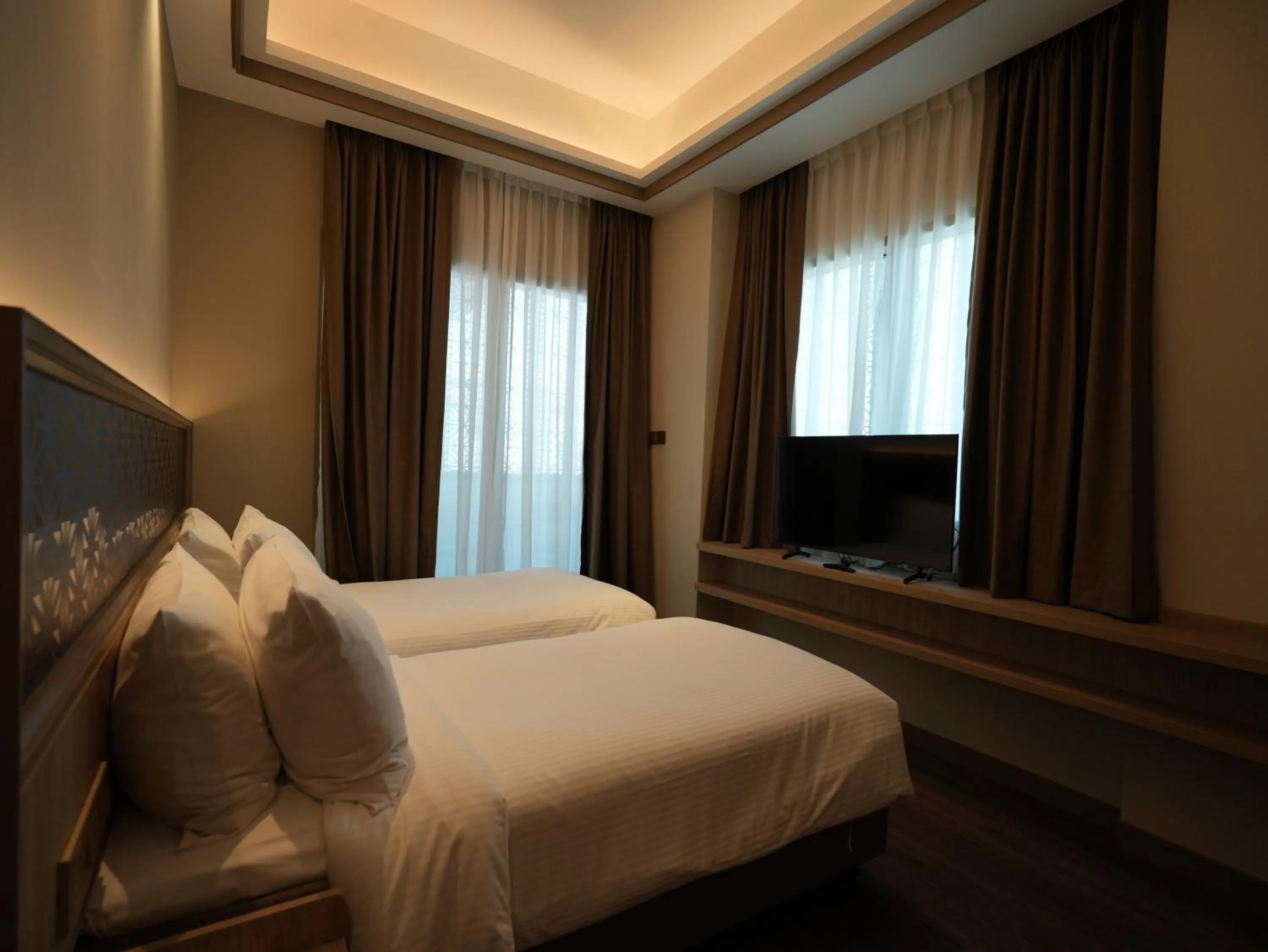 Bedroom, Bed in Aqueen Prestige Hotel Jalan Besar
