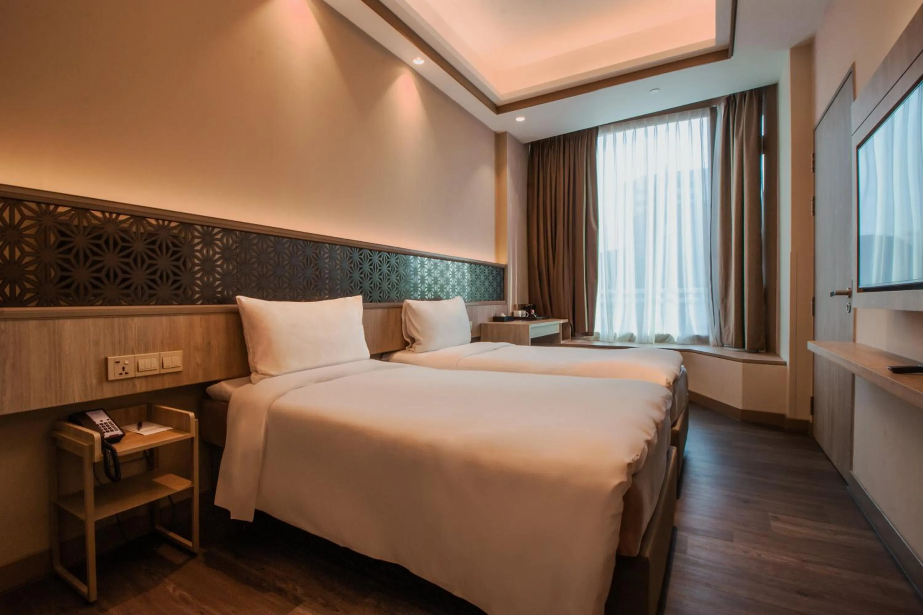 Bed in Aqueen Prestige Hotel Jalan Besar