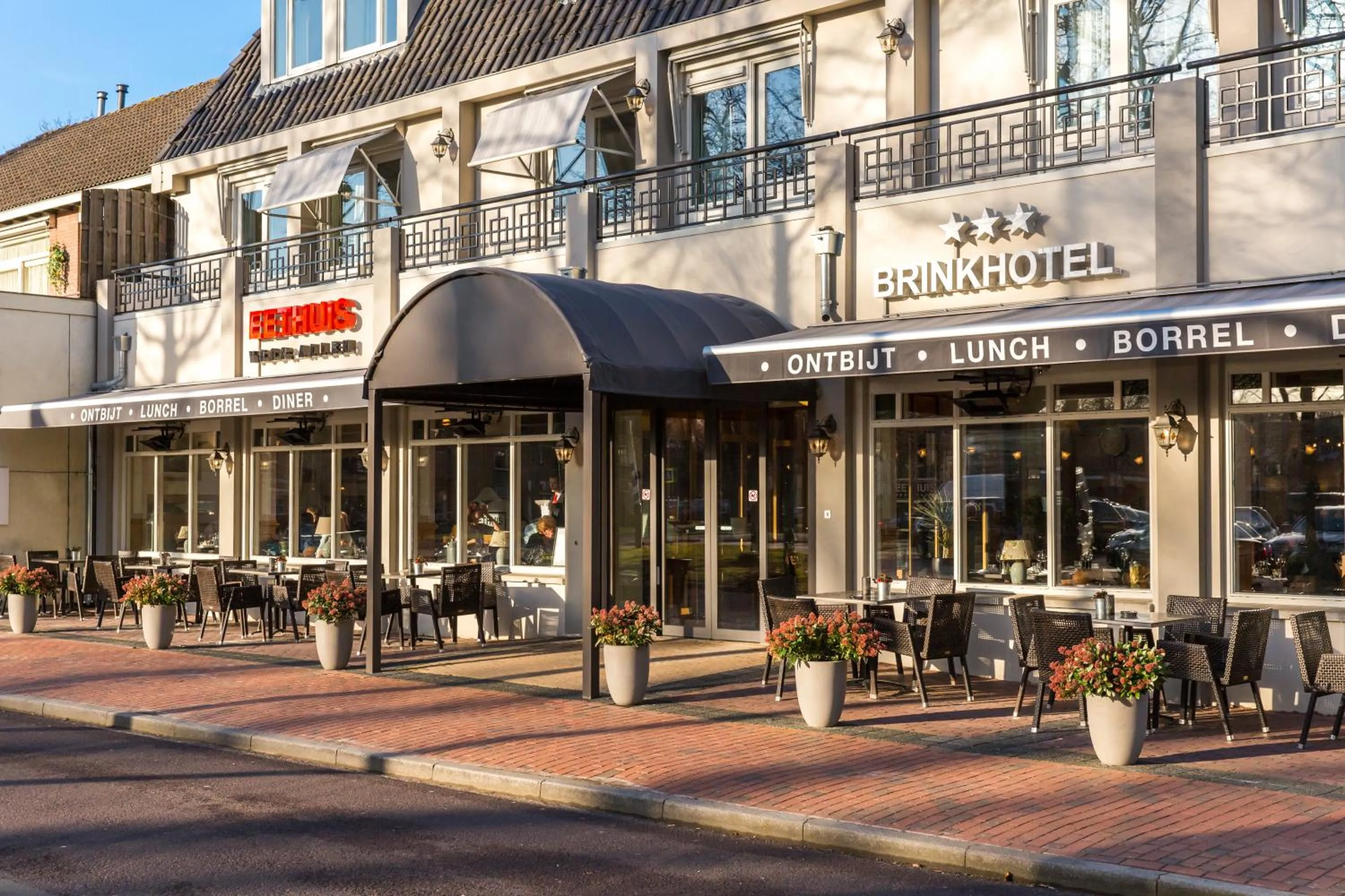 Facade/entrance in Brinkhotel