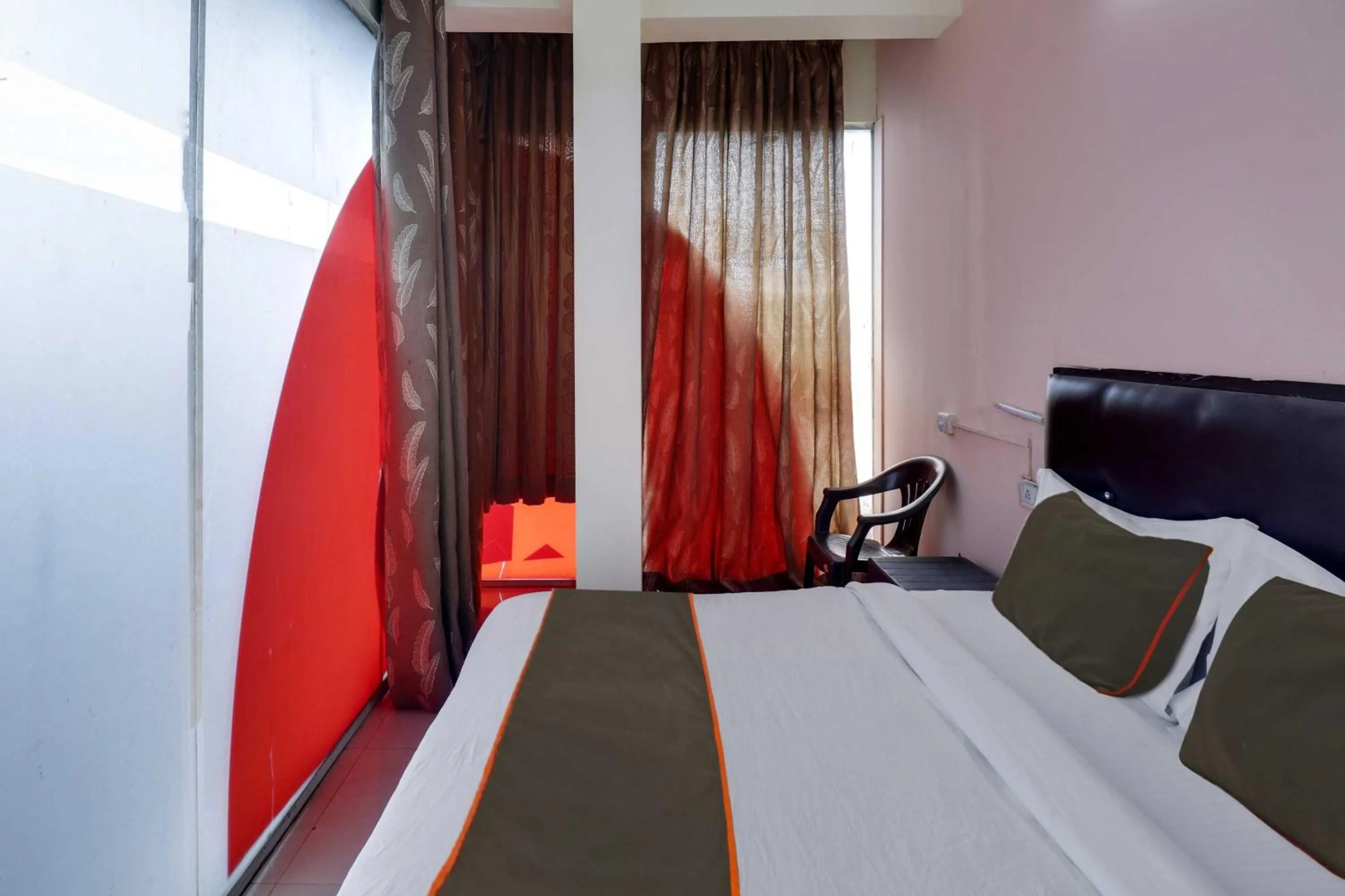 Bedroom, Bed in Hotel O Royal Galaxy