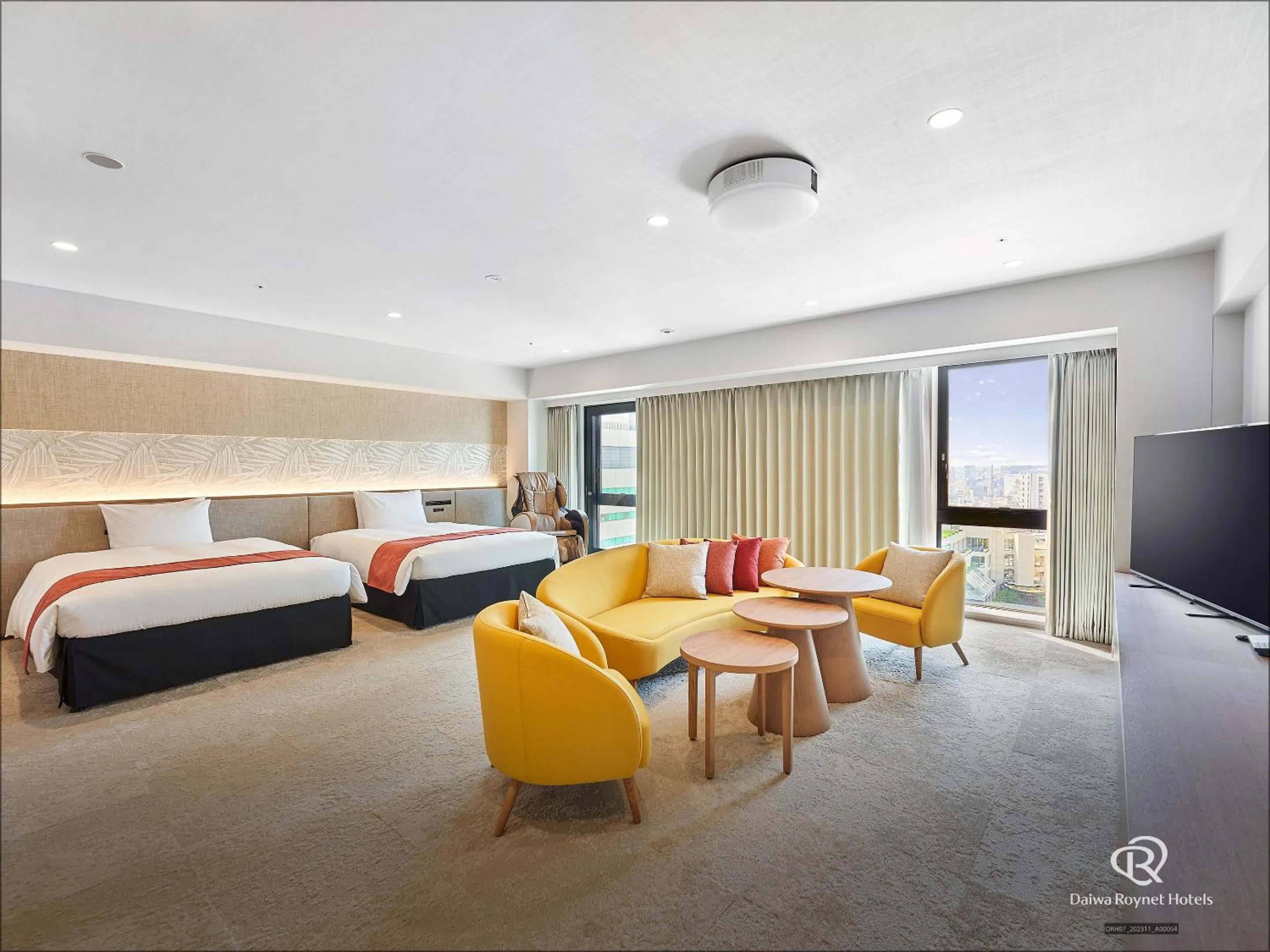 Bed in Daiwa Roynet Hotel NAHA-OMOROMACHI PREMIER