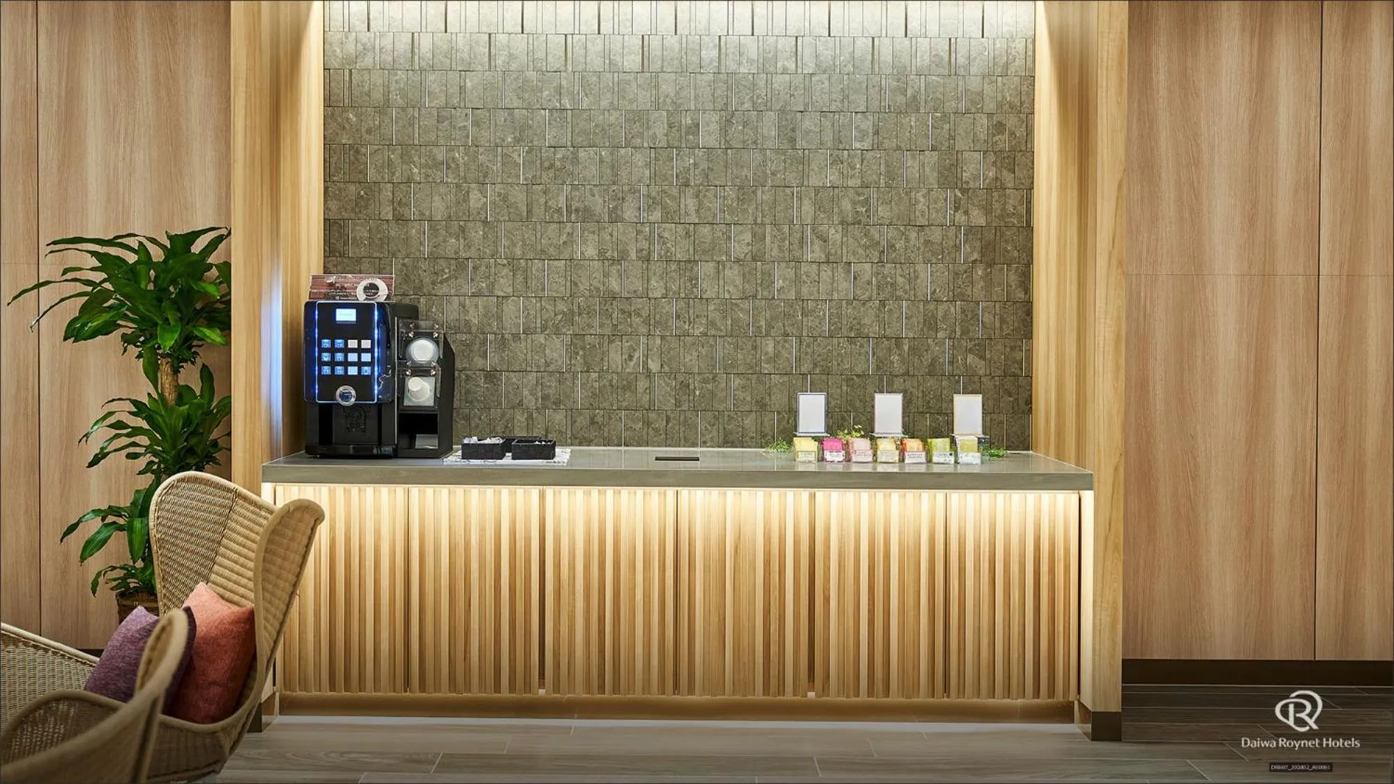 Restaurant/places to eat in Daiwa Roynet Hotel NAHA-OMOROMACHI PREMIER