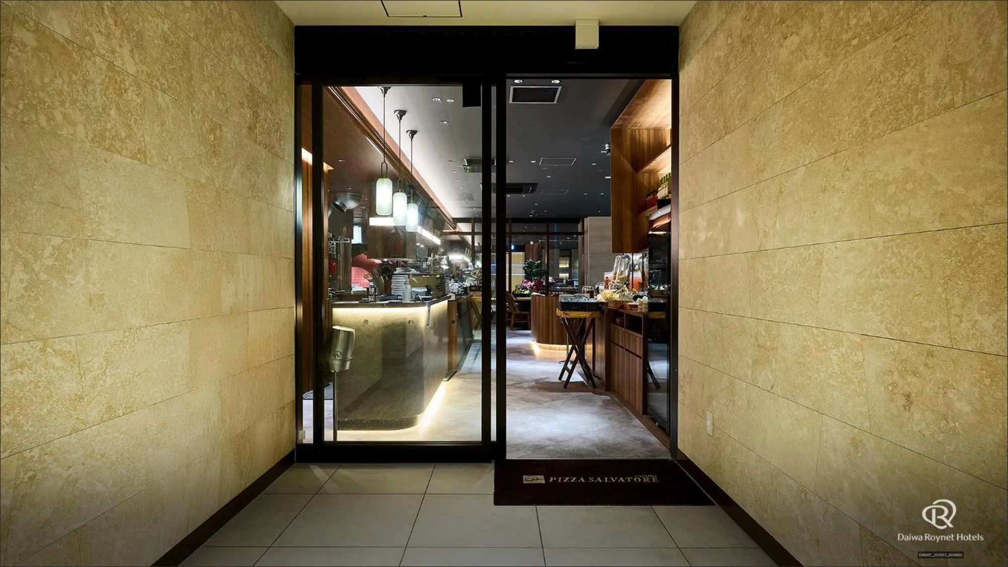 Restaurant/places to eat in Daiwa Roynet Hotel NAHA-OMOROMACHI PREMIER