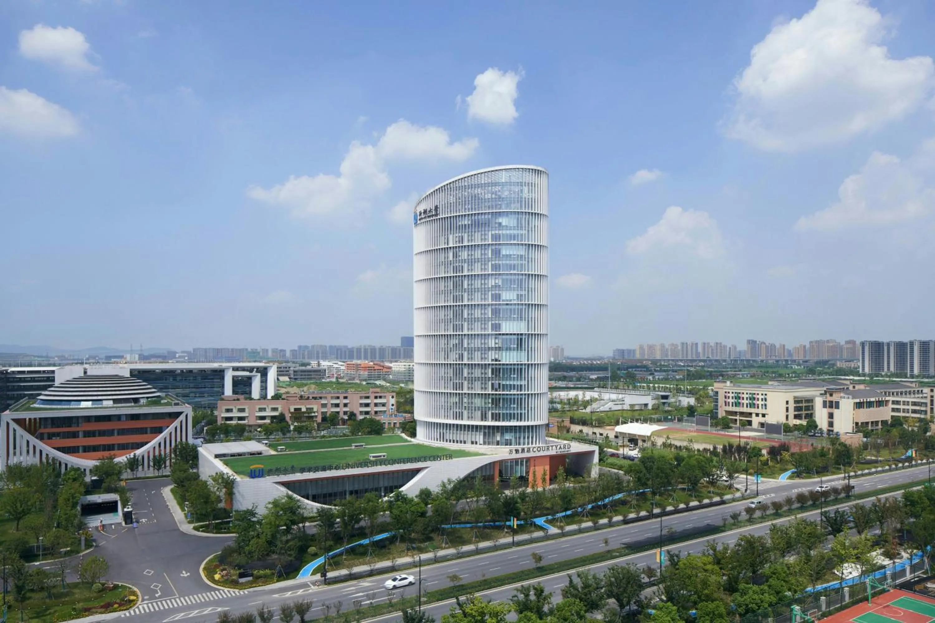 Property building in Courtyard by Marriott Hangzhou Xihu