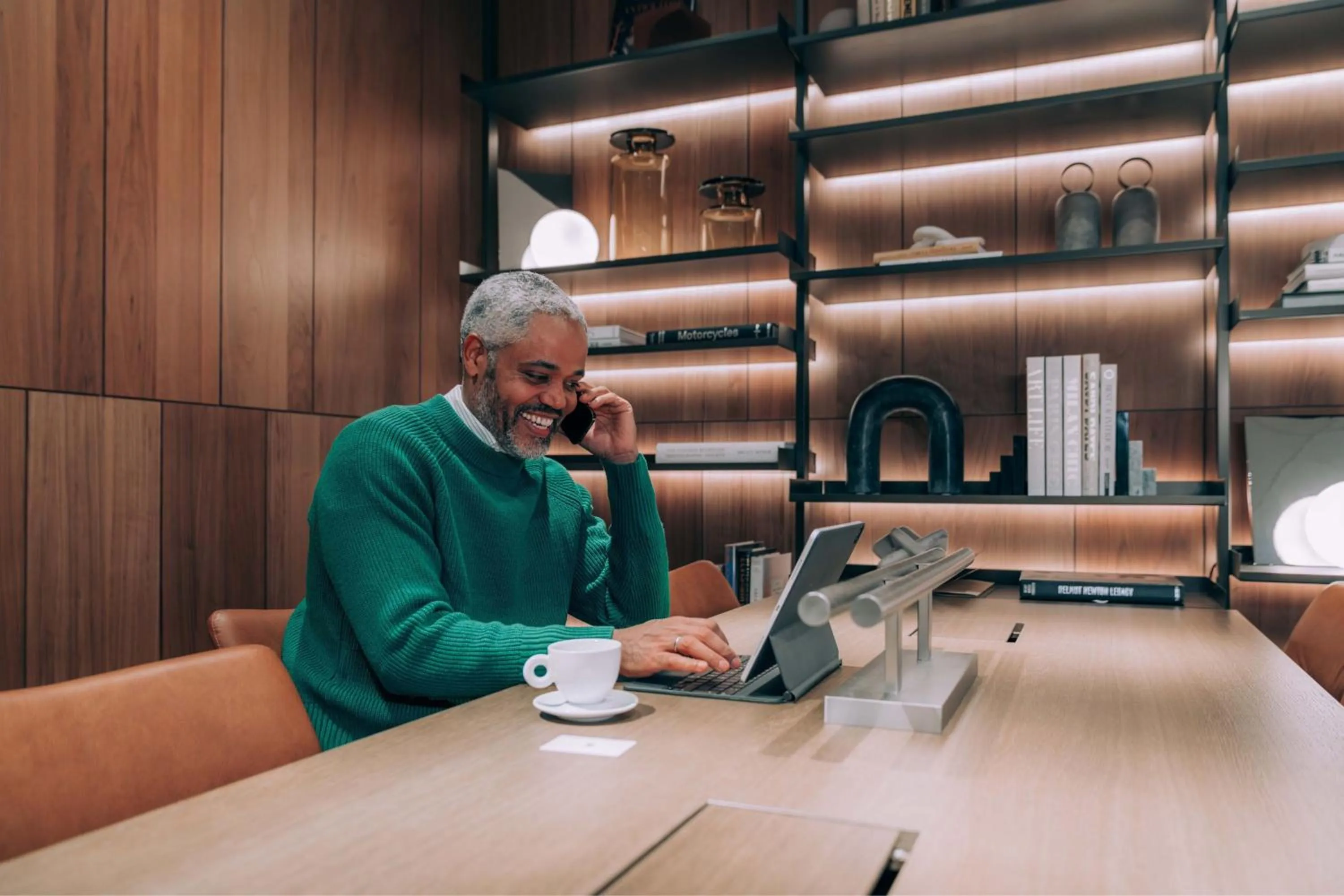 Lounge or bar in Munich Marriott Hotel City West