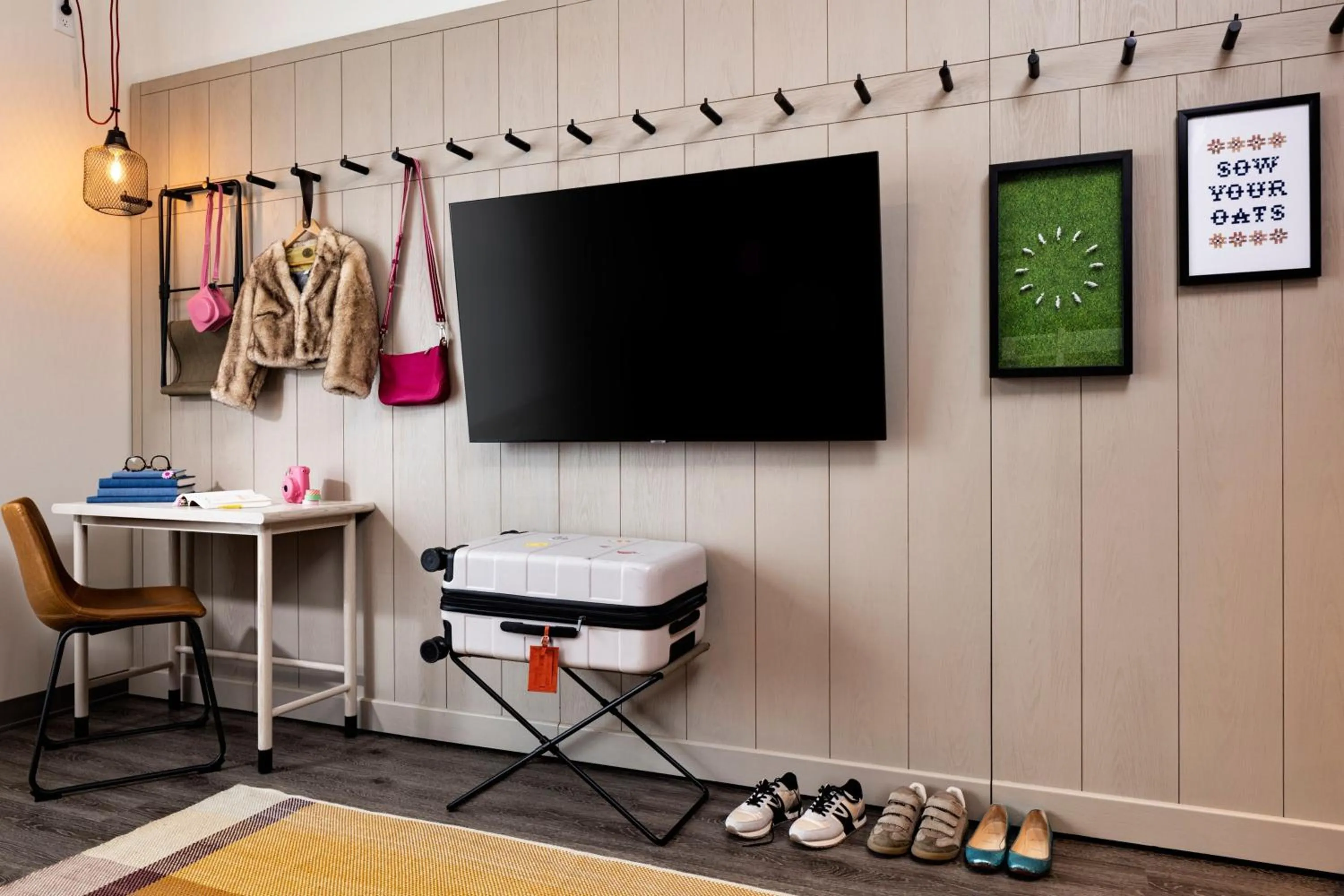 Photo of the whole room in Moxy Omaha Downtown