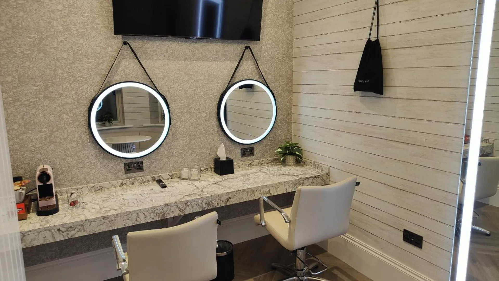 Hunday Manor Country House Hotel