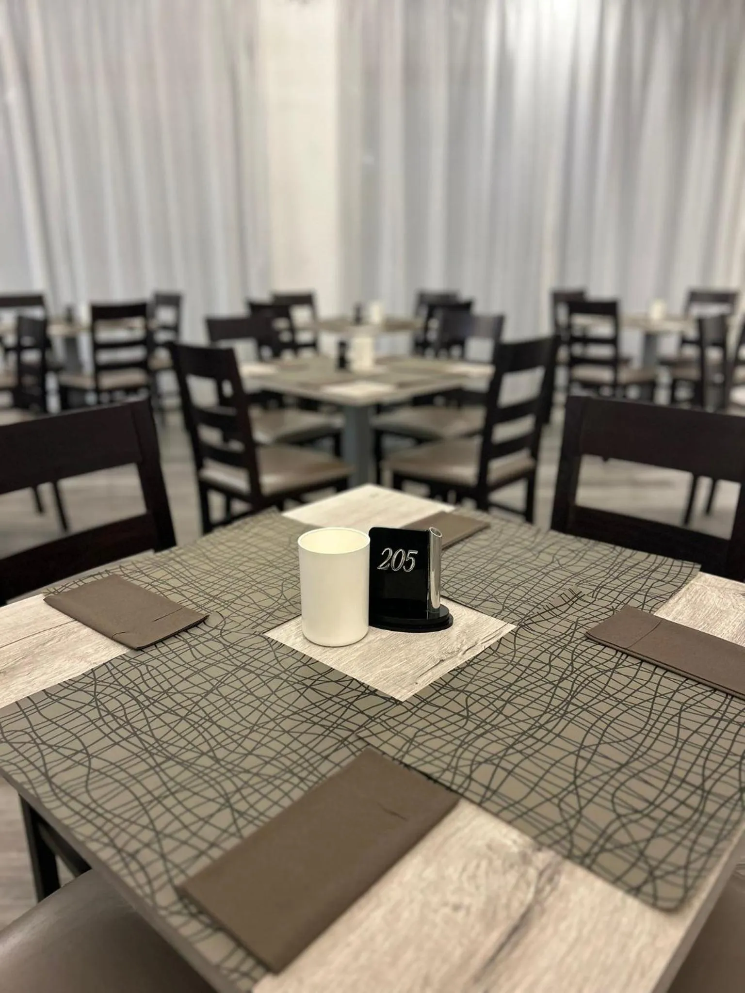 Restaurant/places to eat in Hotel Perla