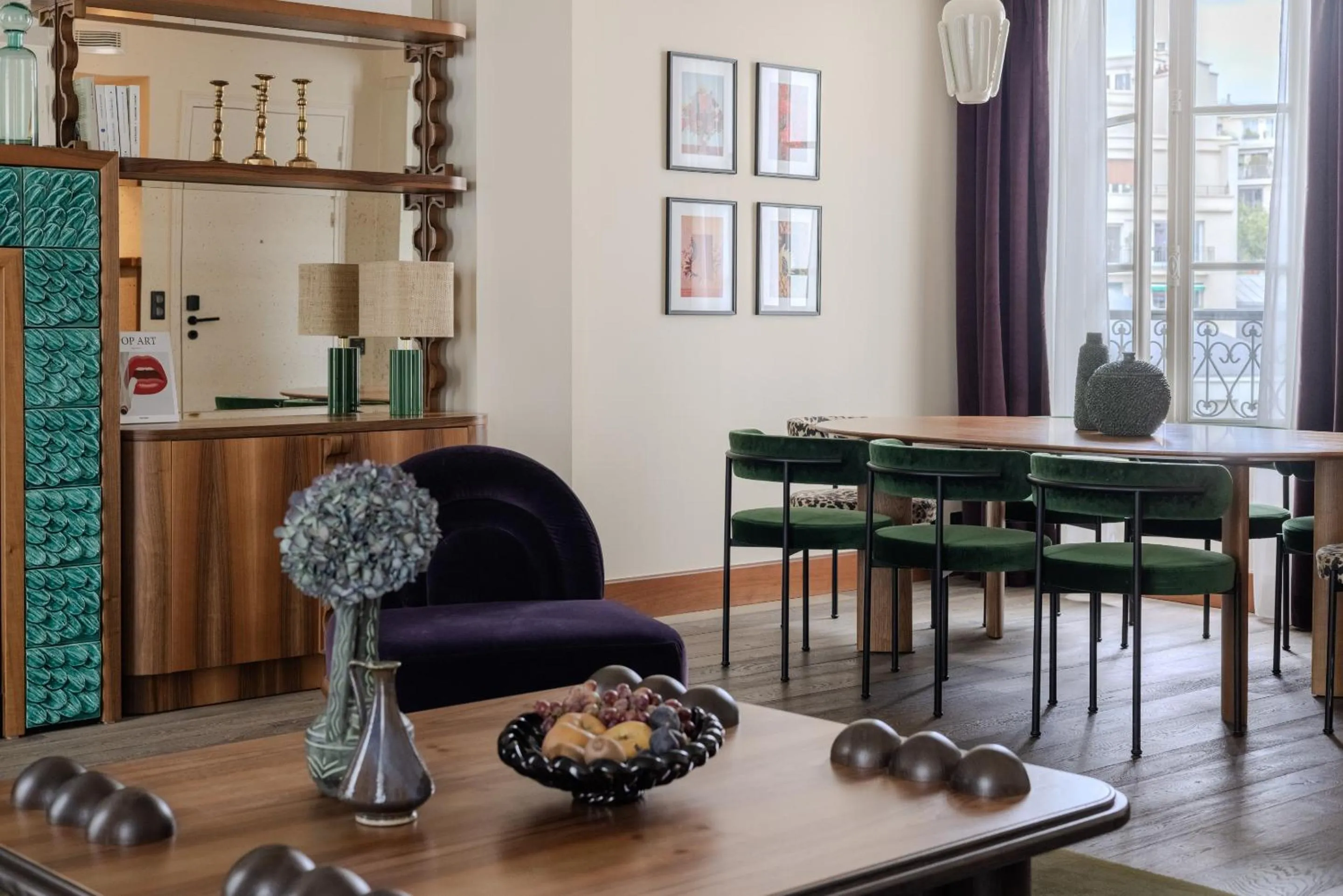 Living room in 1.75 Paris La Trêve