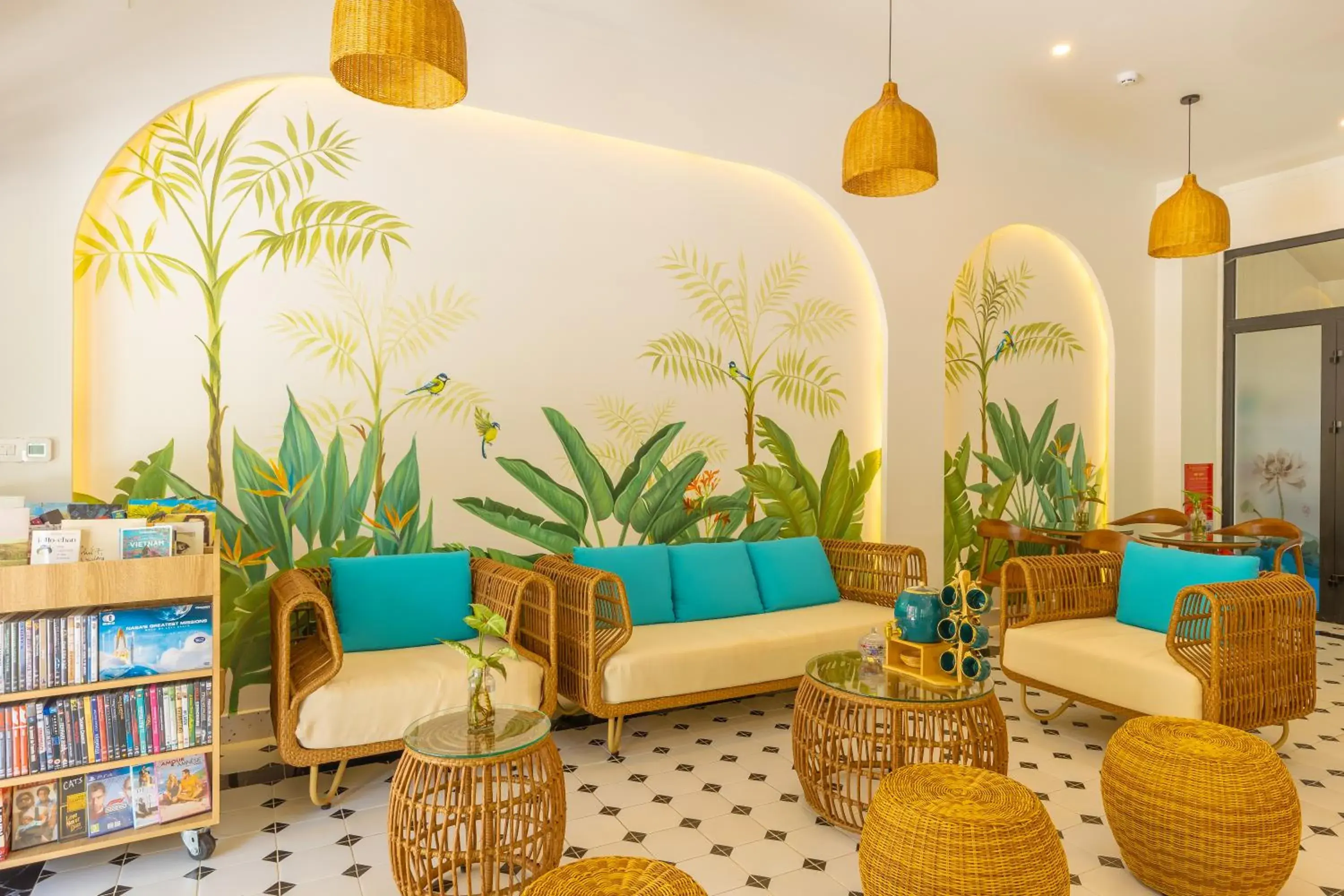 Lounge or bar in SOLÉA Hotel GrandWorld Phu Quoc Lounge or bar in SOLÉA Hotel GrandWorld Phu Quoc