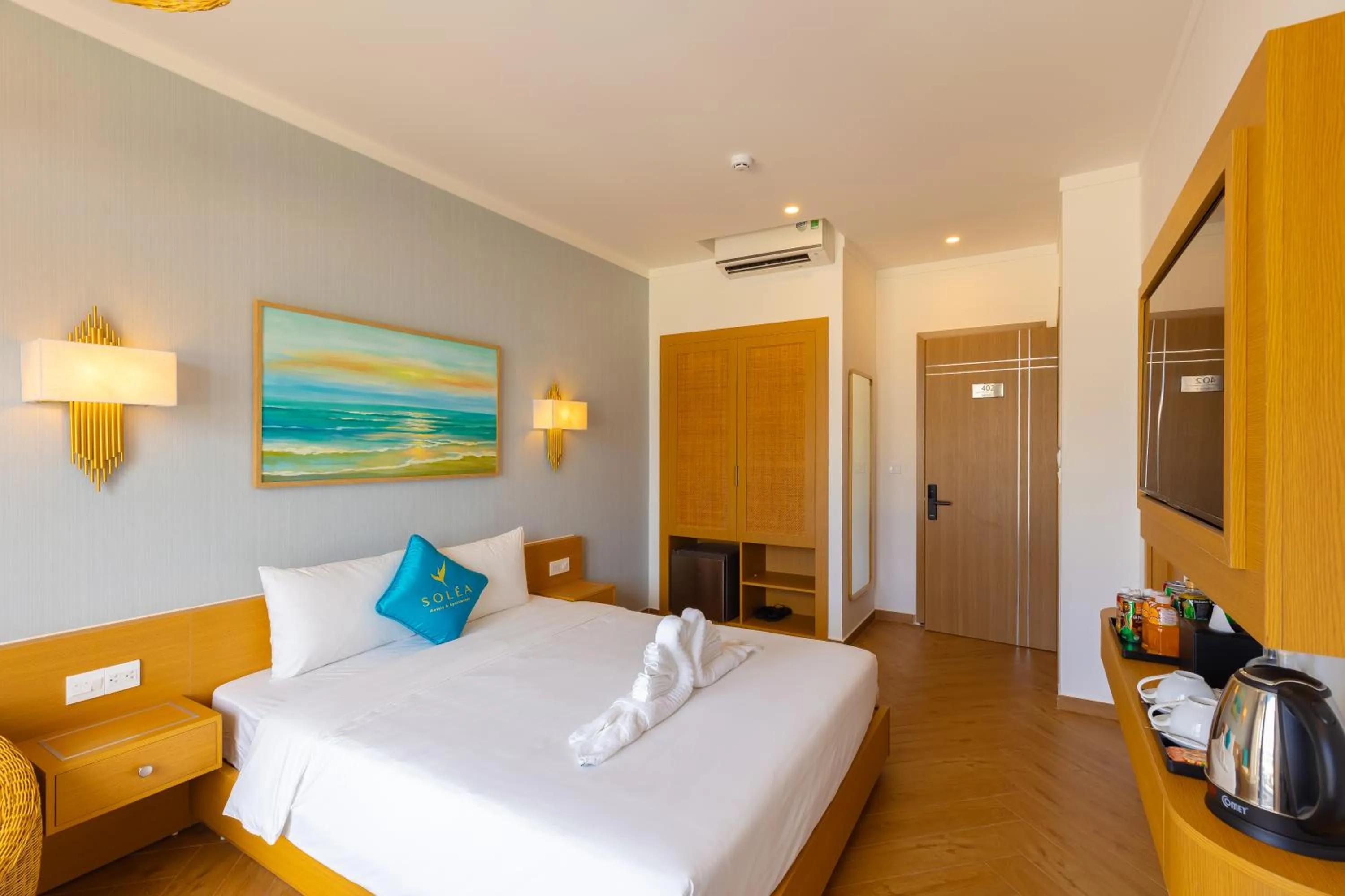 View (from property/room), Bed in SOLÉA Hotel GrandWorld Phu Quoc