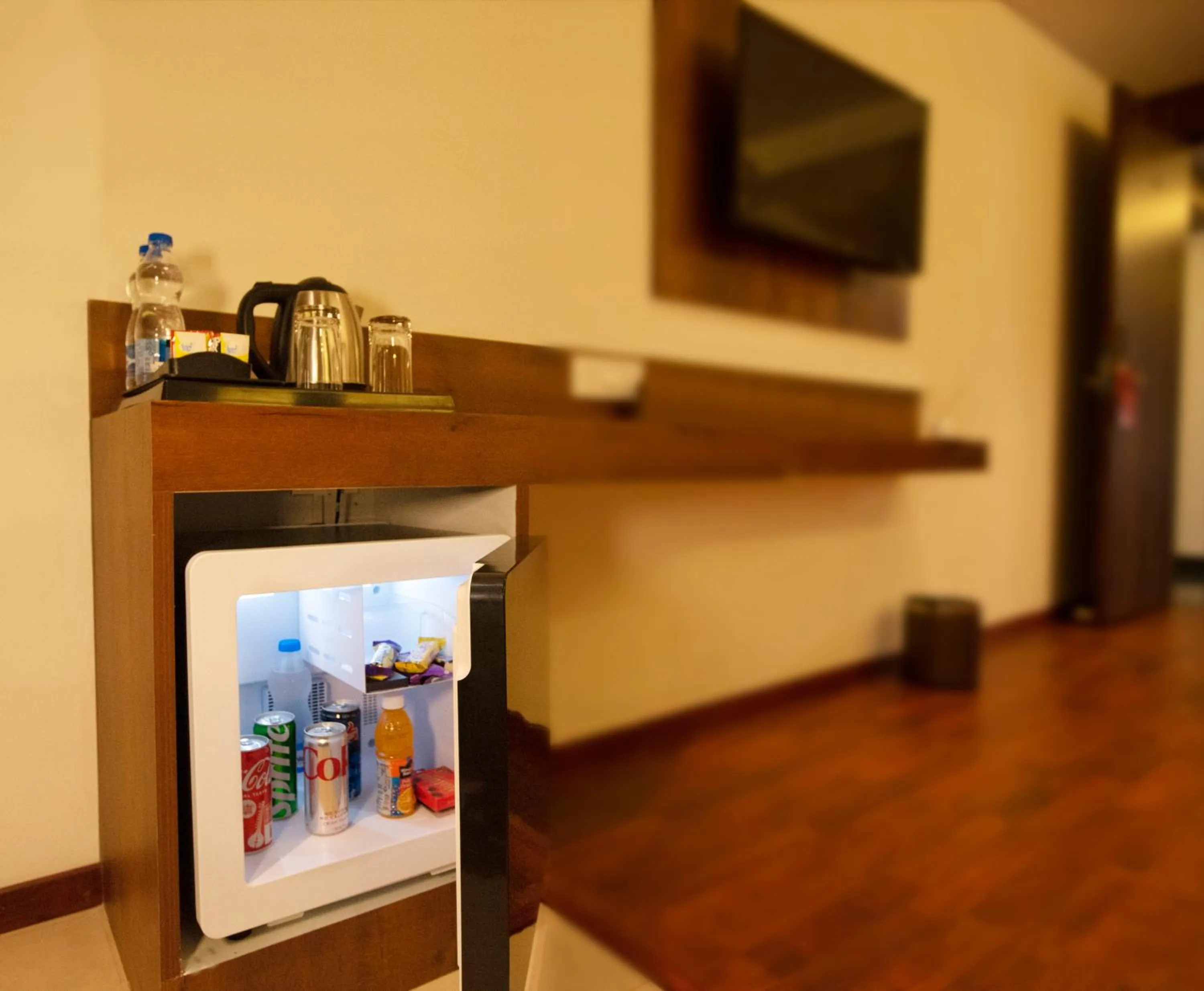 Coffee/tea facilities in Golden Fortune Inn Hotel