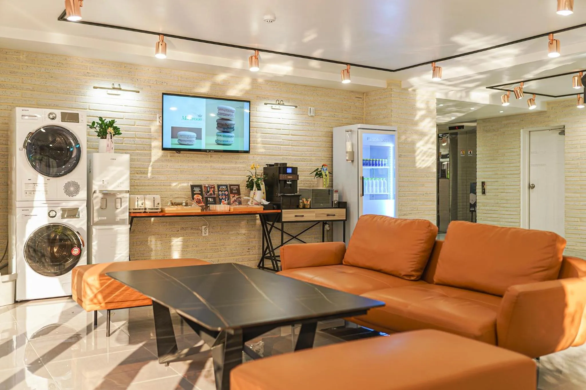 Seating area in Eumseong Hotel Luem