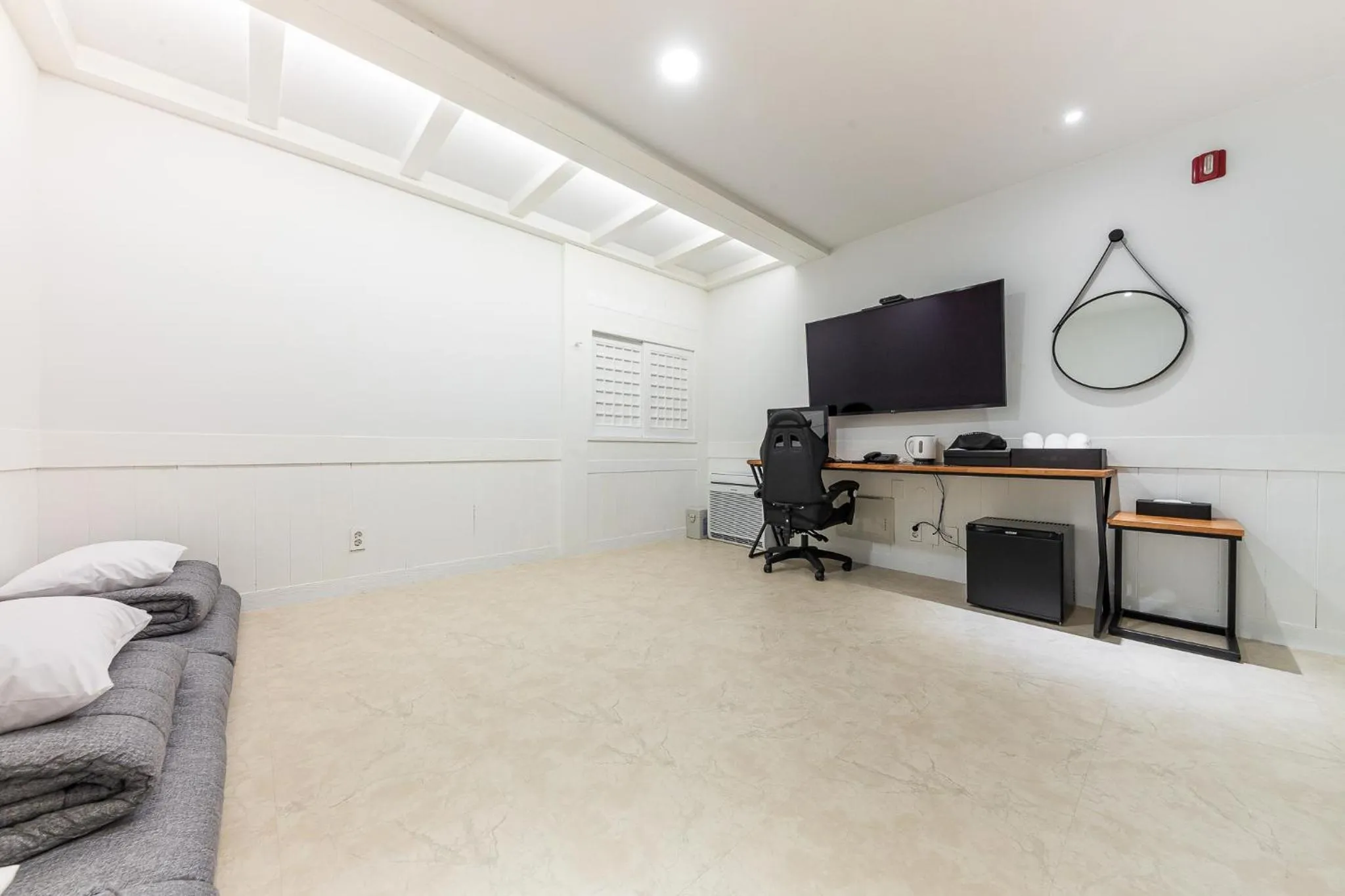 TV and multimedia in Eumseong Hotel Luem