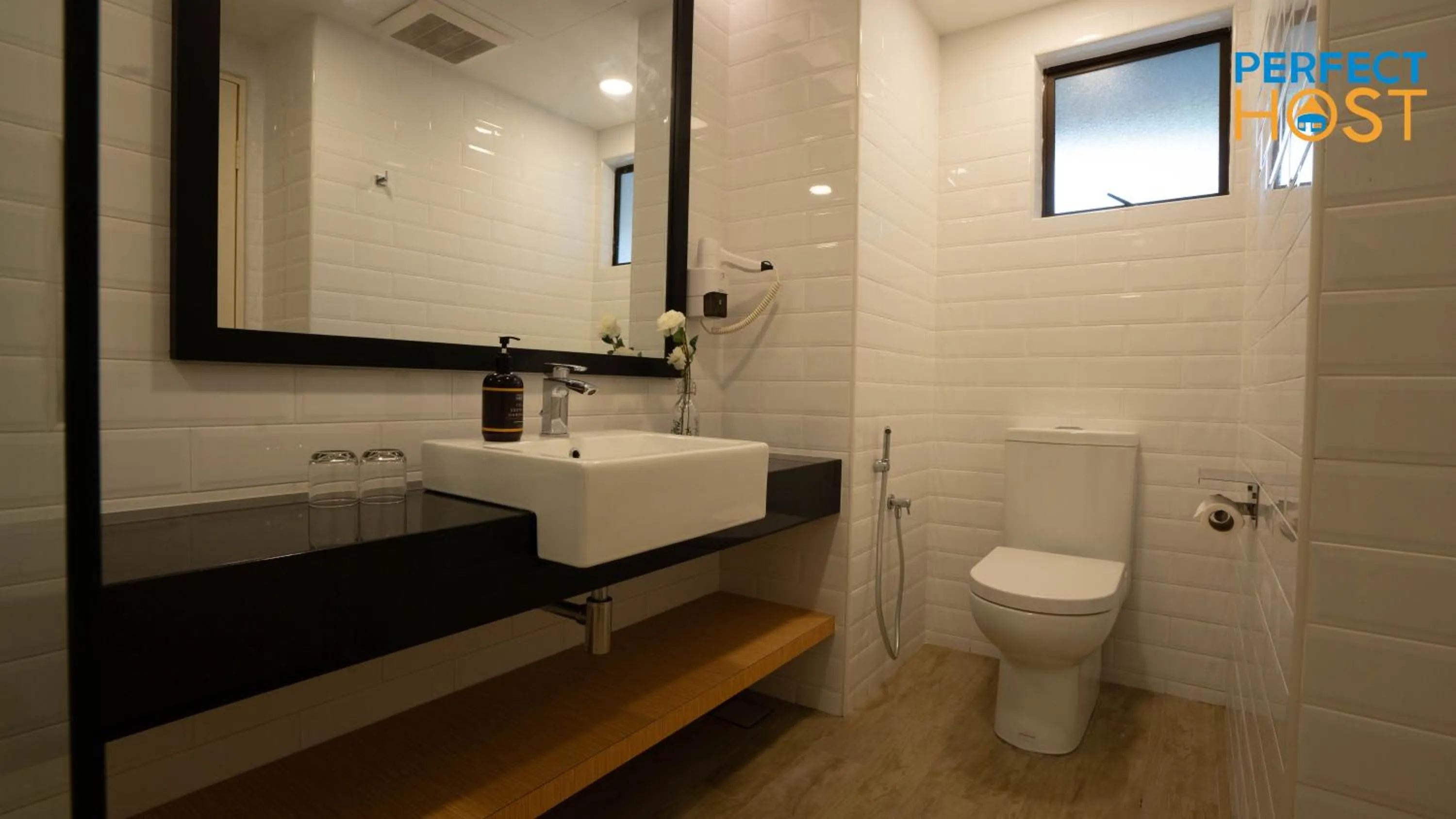 Toilet in Damai Laut Escape by Perfect Host