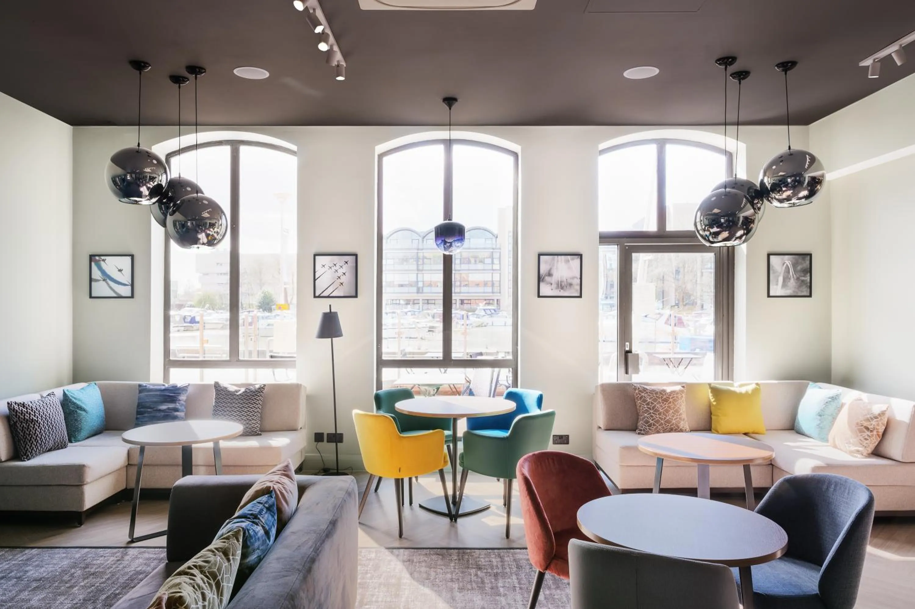 Restaurant/places to eat in Holiday Inn Lincoln by IHG