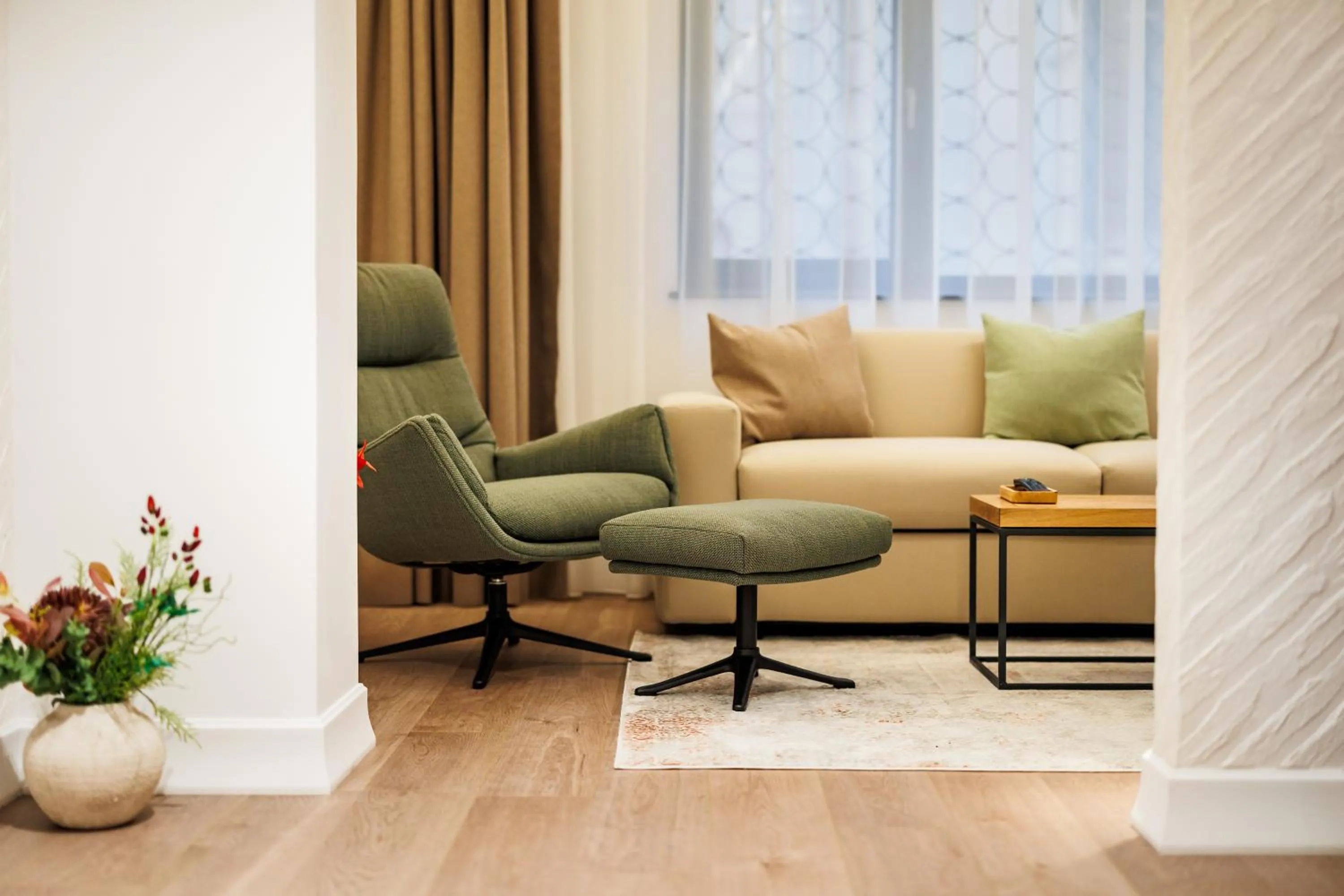 Living room in Rosetti One