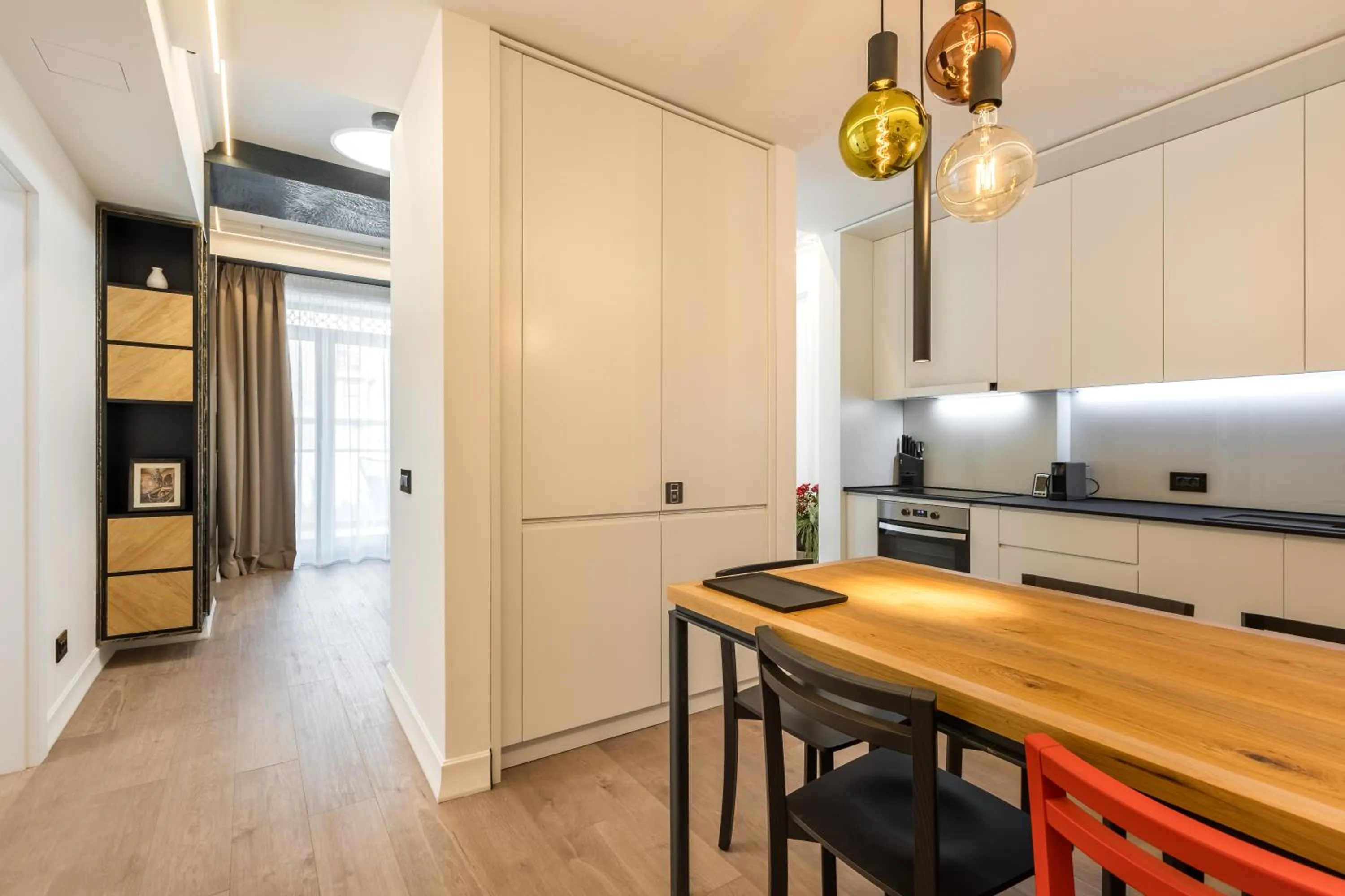 Dining area in Rosetti One