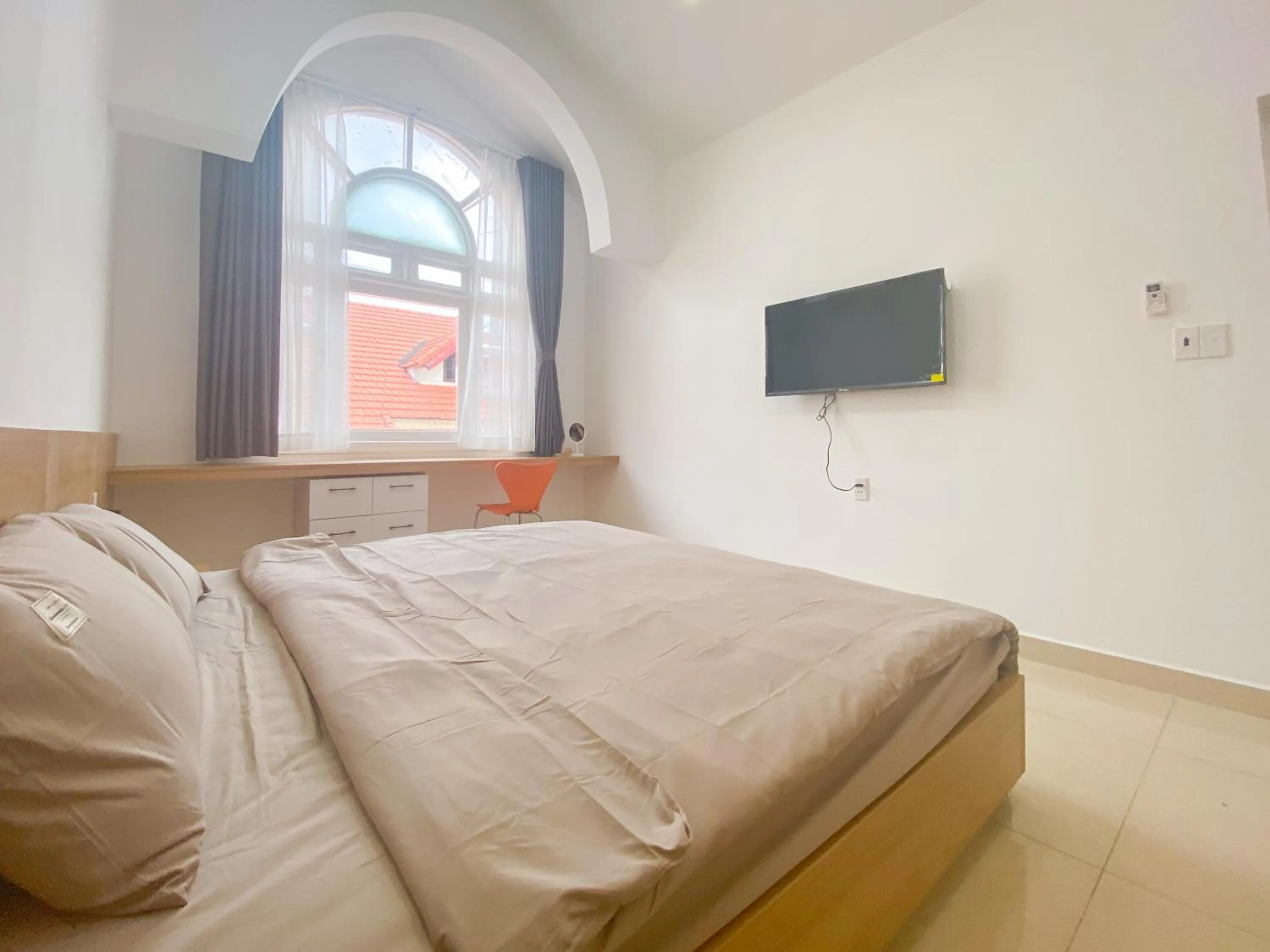 Bedroom, Bed in Zeus Living - Room in Villas An Phu