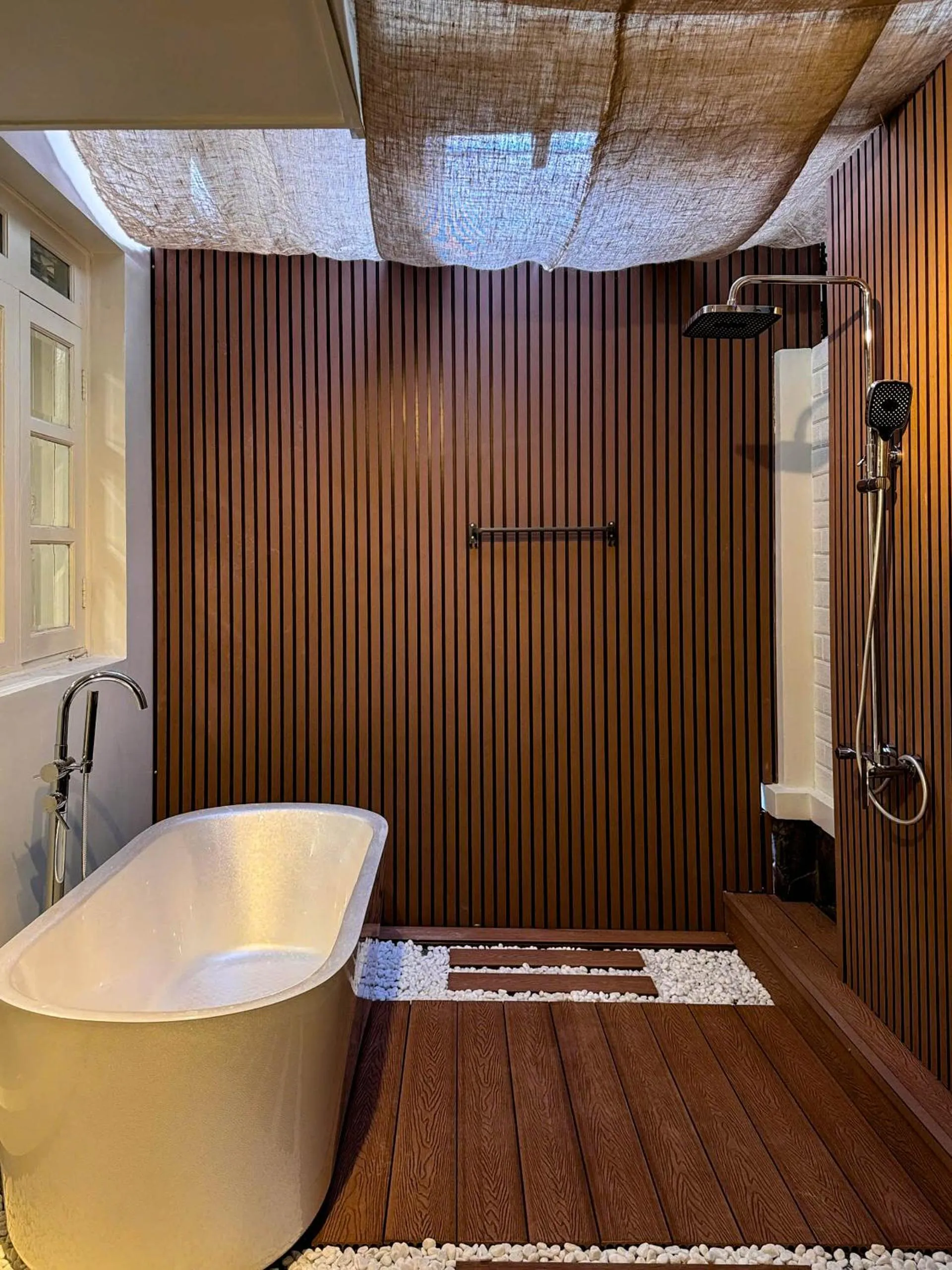 Shower in Zeus Living - Room in Villas An Phu