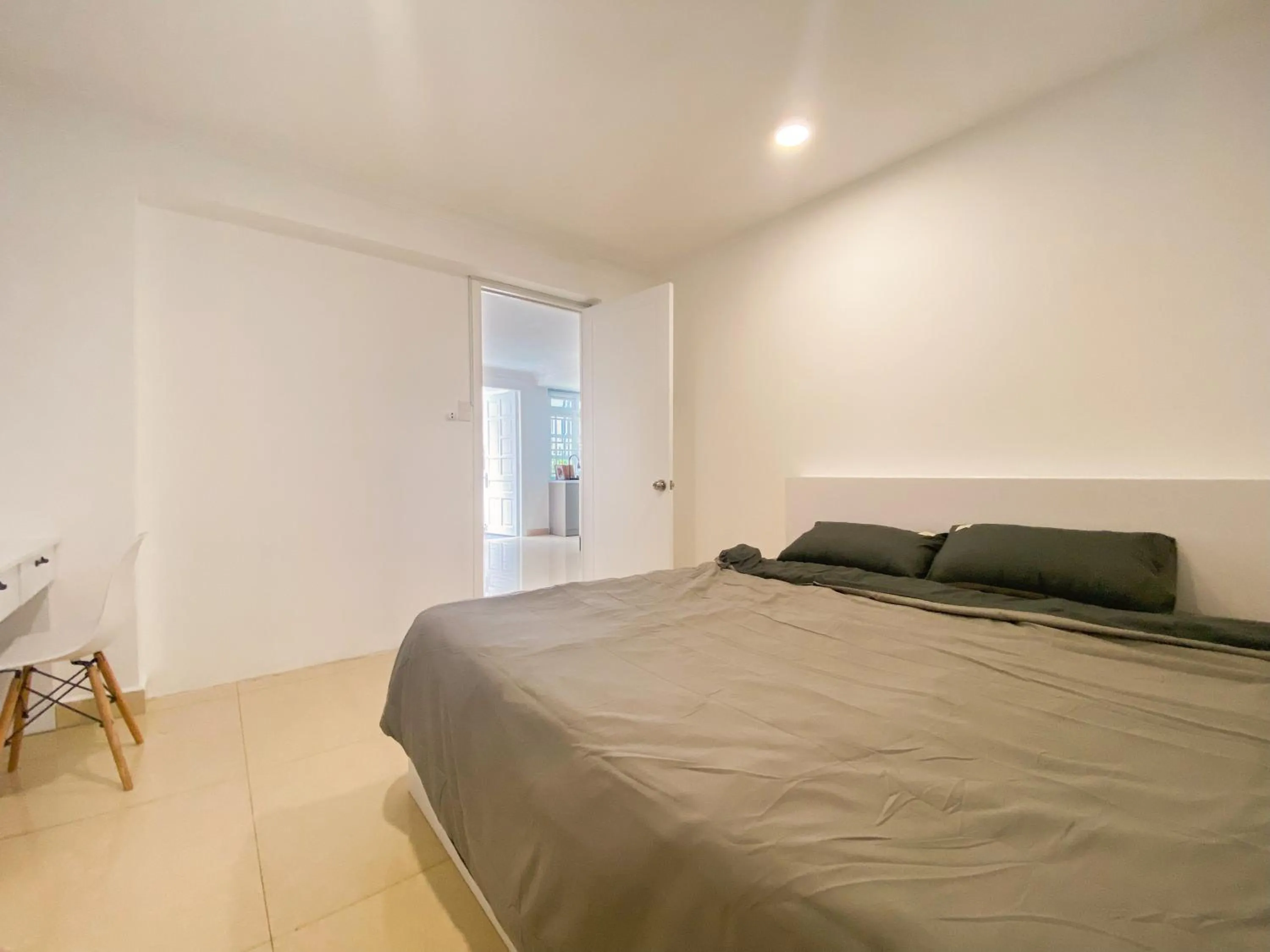 Bed in Zeus Living - Room in Villas An Phu