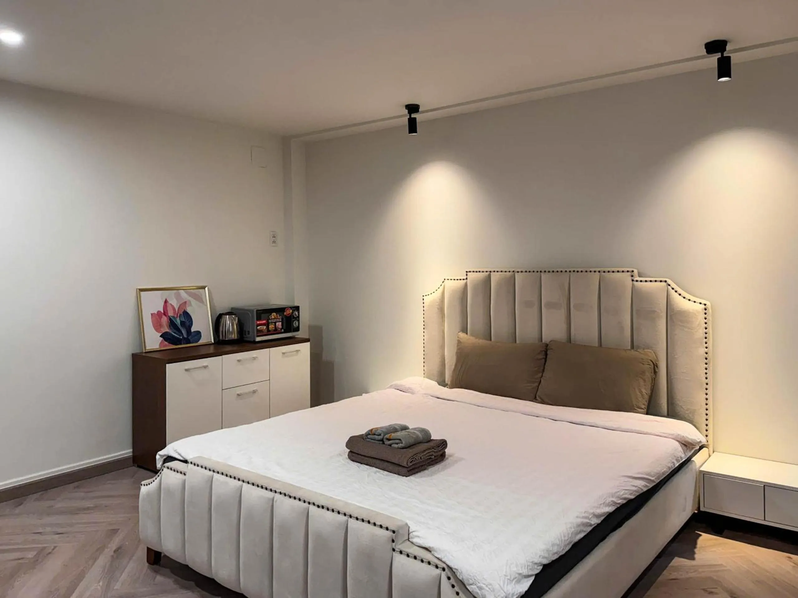 Bed in Zeus Living - Room in Villas An Phu