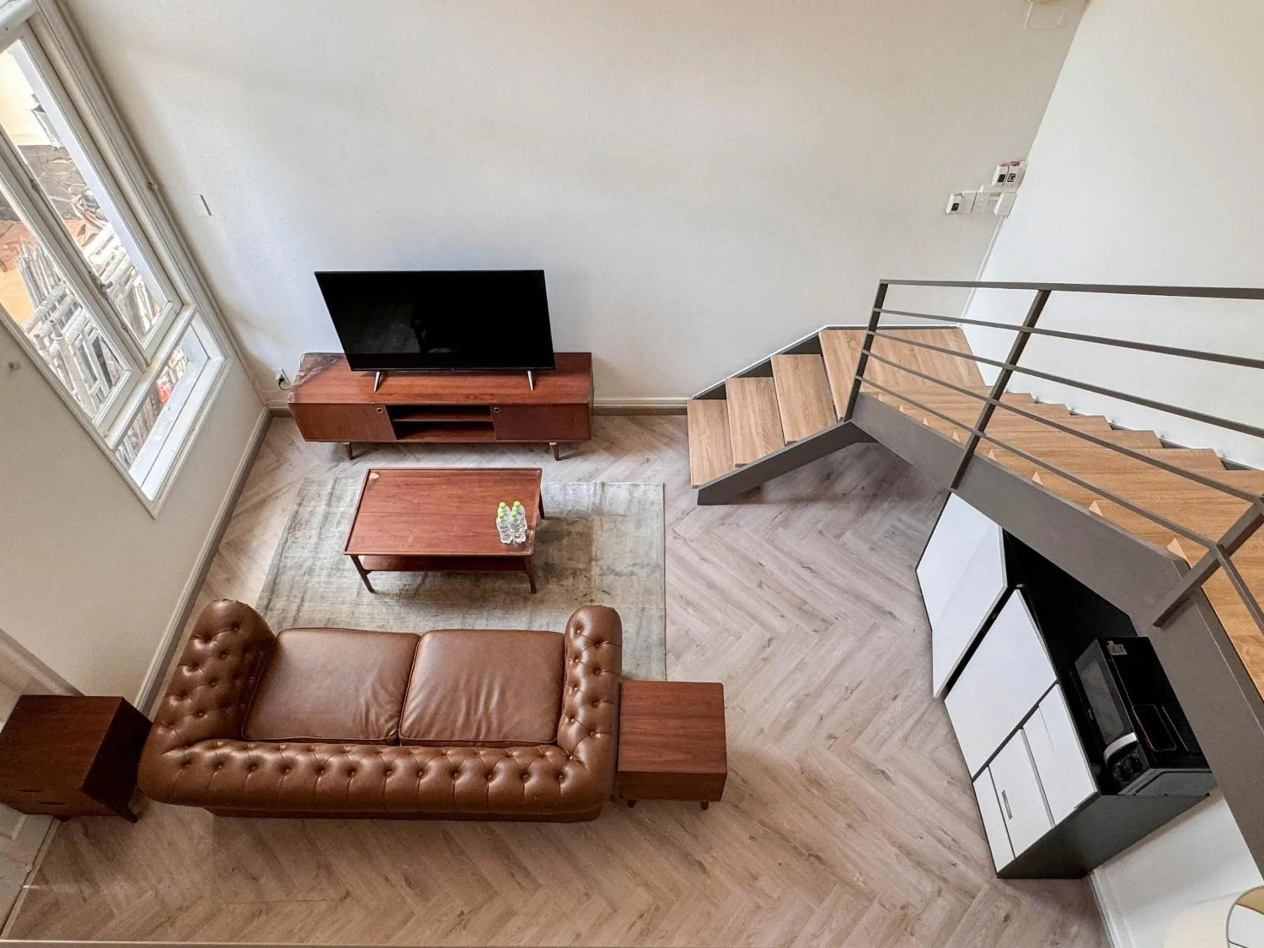 TV and multimedia in Zeus Living - Room in Villas An Phu