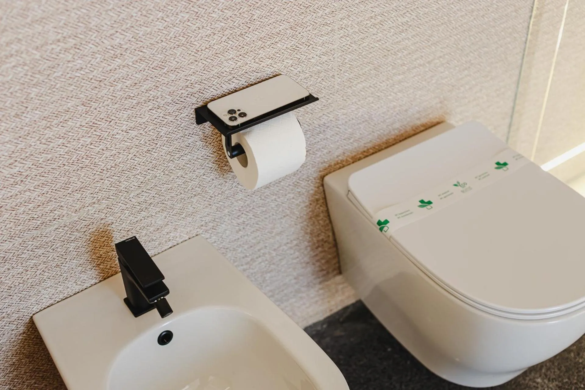 Toilet in Incentro Domus