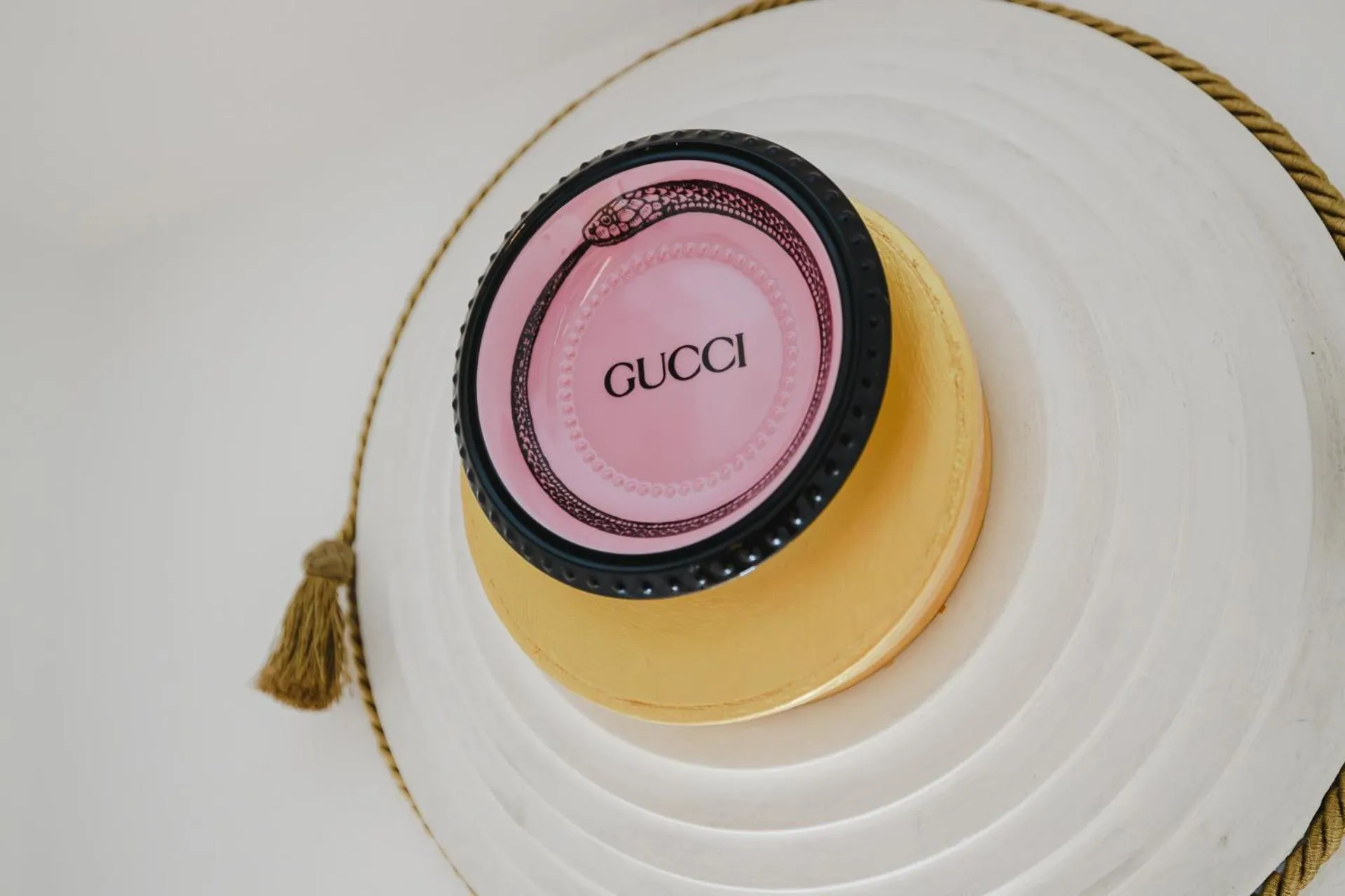 Decorative detail in Incentro Domus