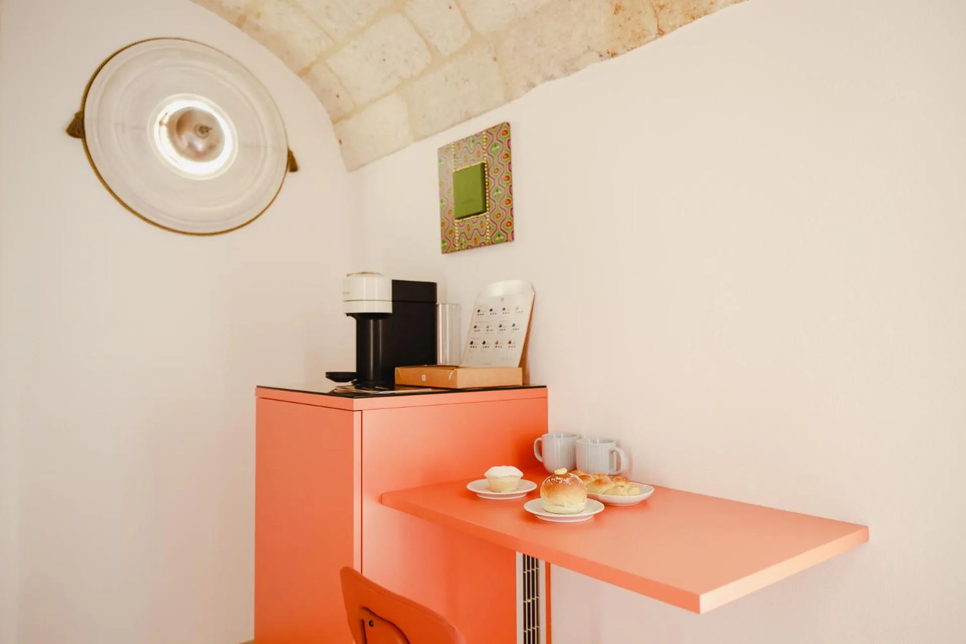 Coffee/tea facilities in Incentro Domus