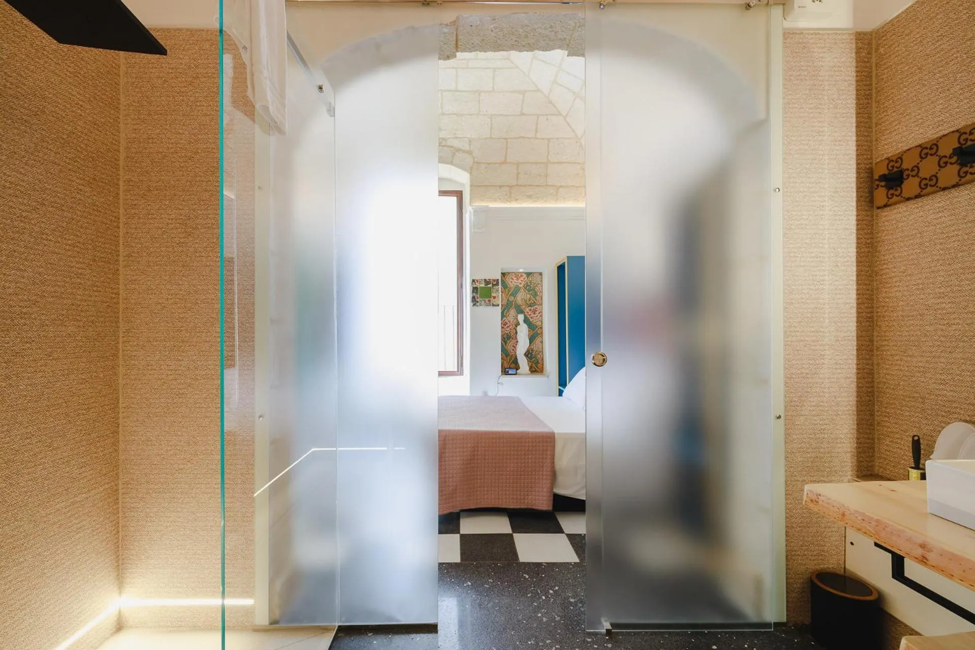 Bathroom, Bed in Incentro Domus