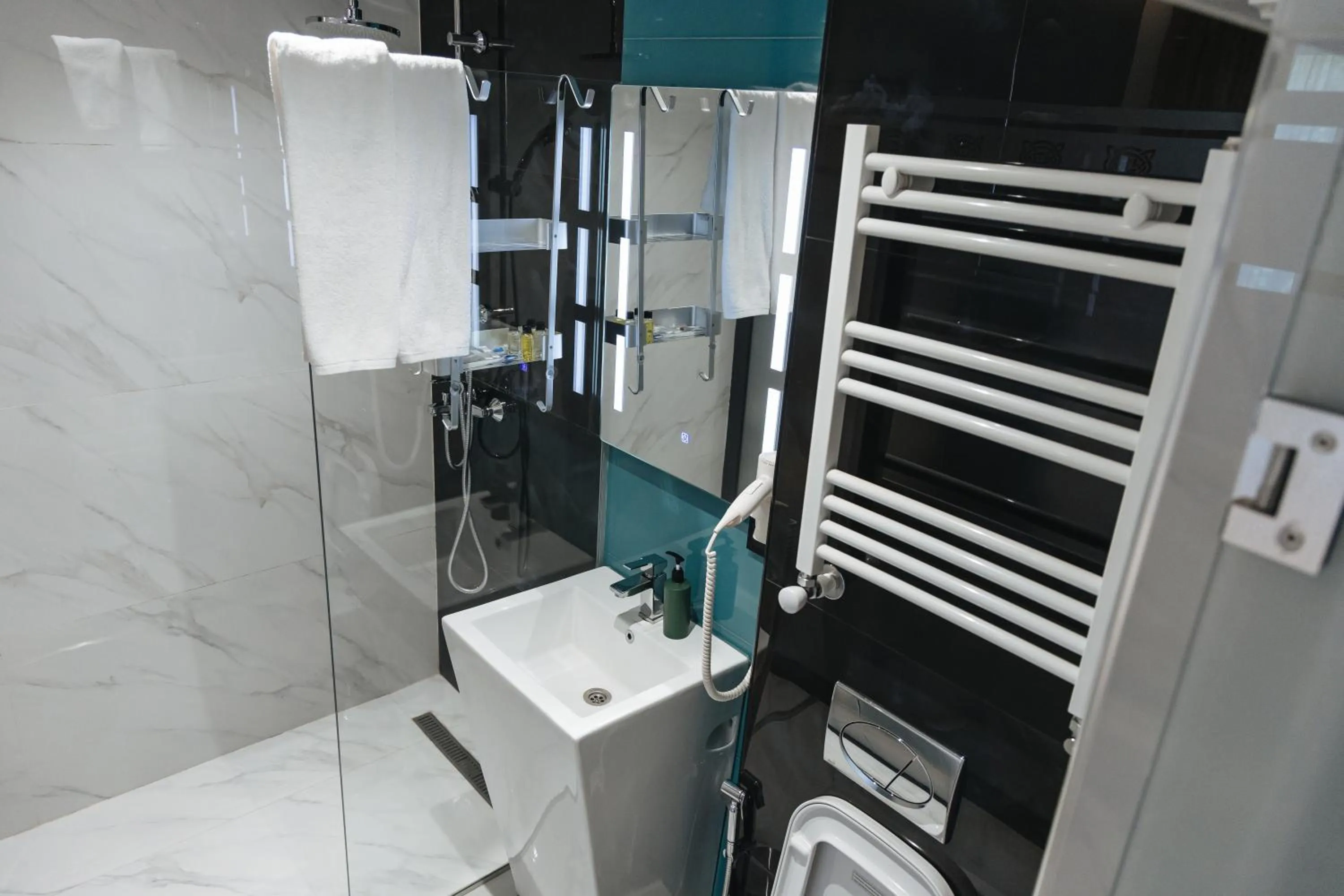 Shower in Ariam Boutique Hotel