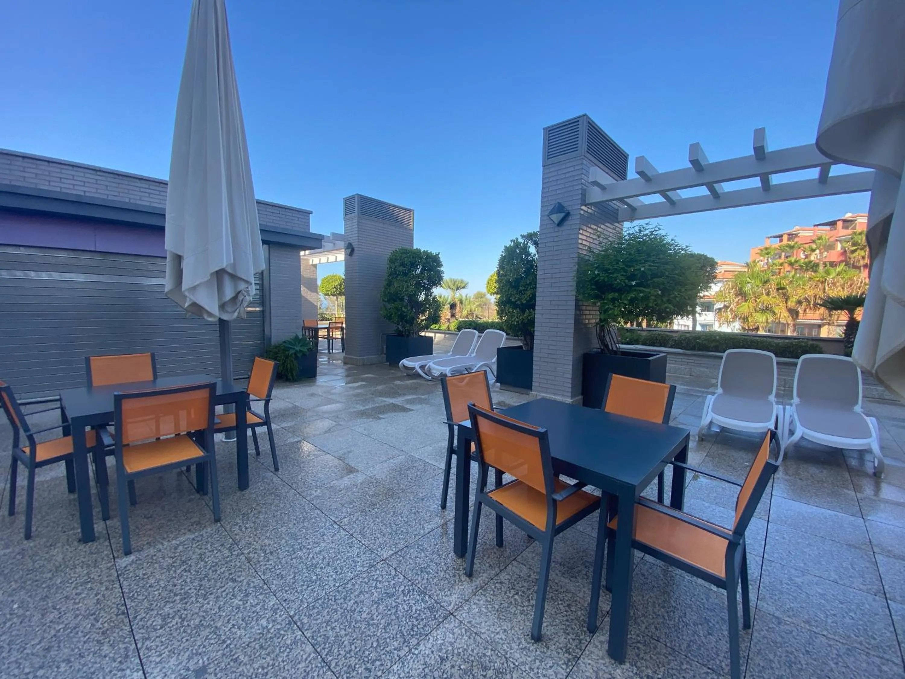 Swimming pool in ArtPlatinum SUITES&APARTMENTS