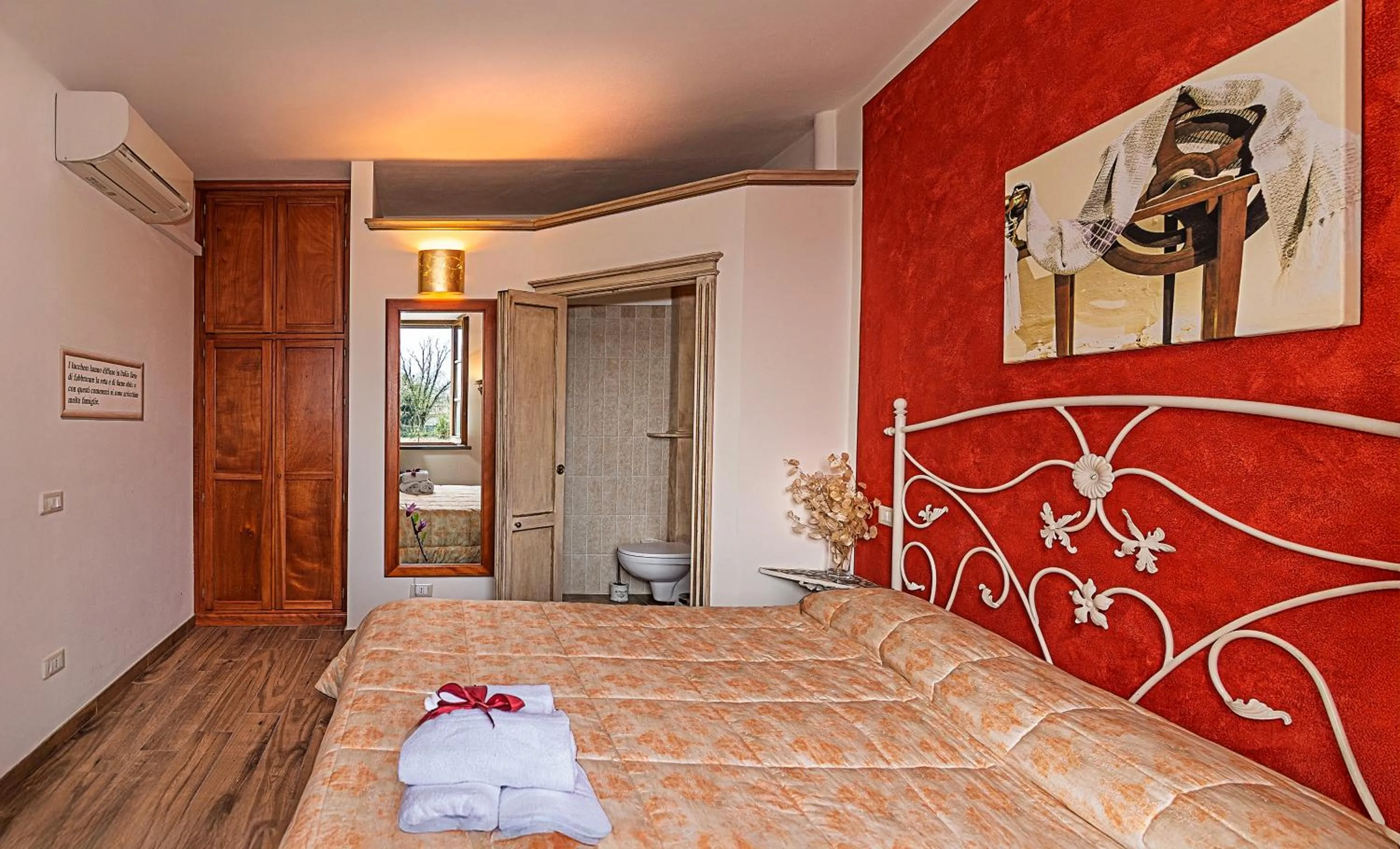 Bed in B&B Il Giardino dei Poeti and Apartaments