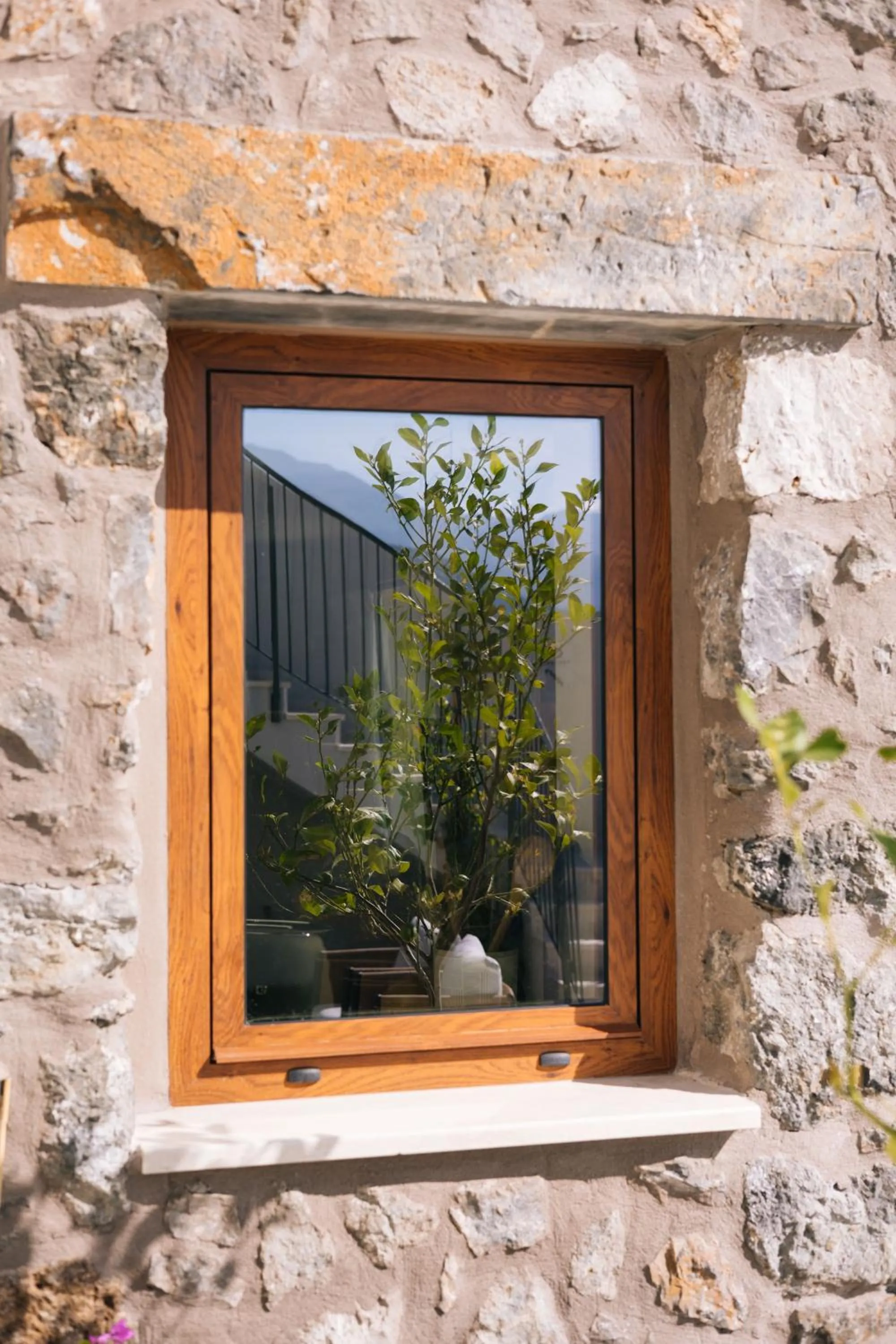 Day in Mirthea Suites