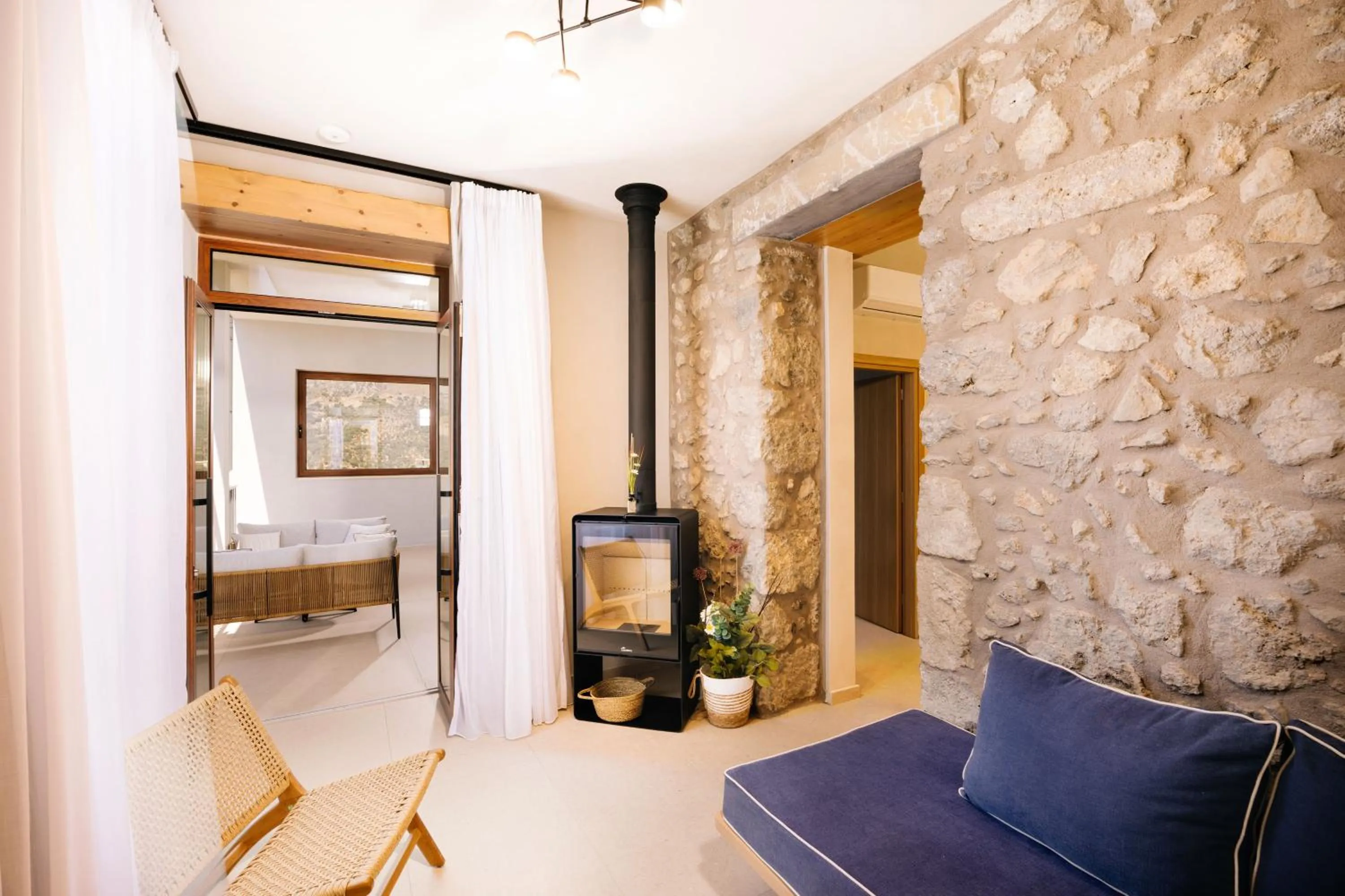 Bedroom, Bed in Mirthea Suites