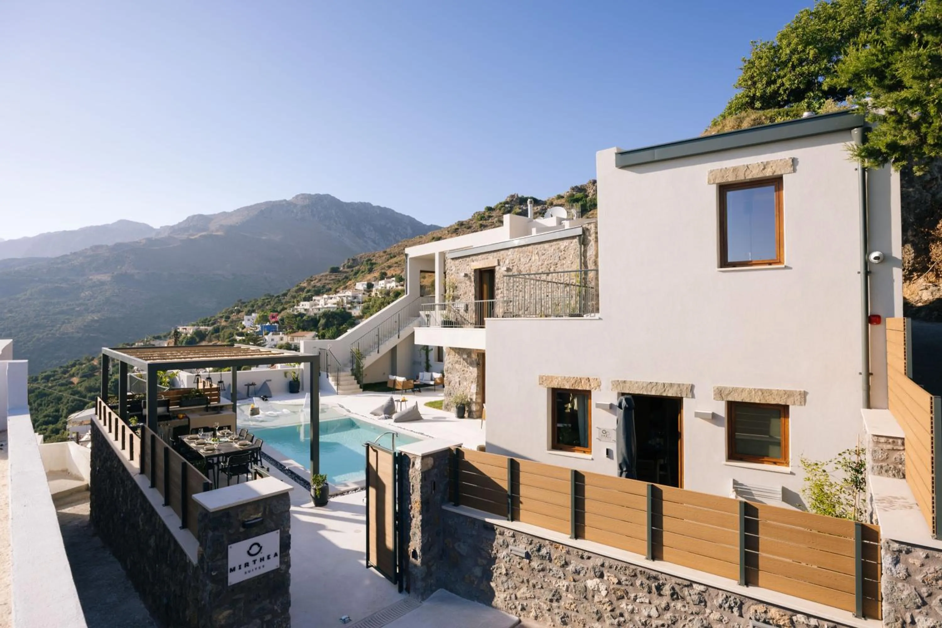 Property building in Mirthea Suites