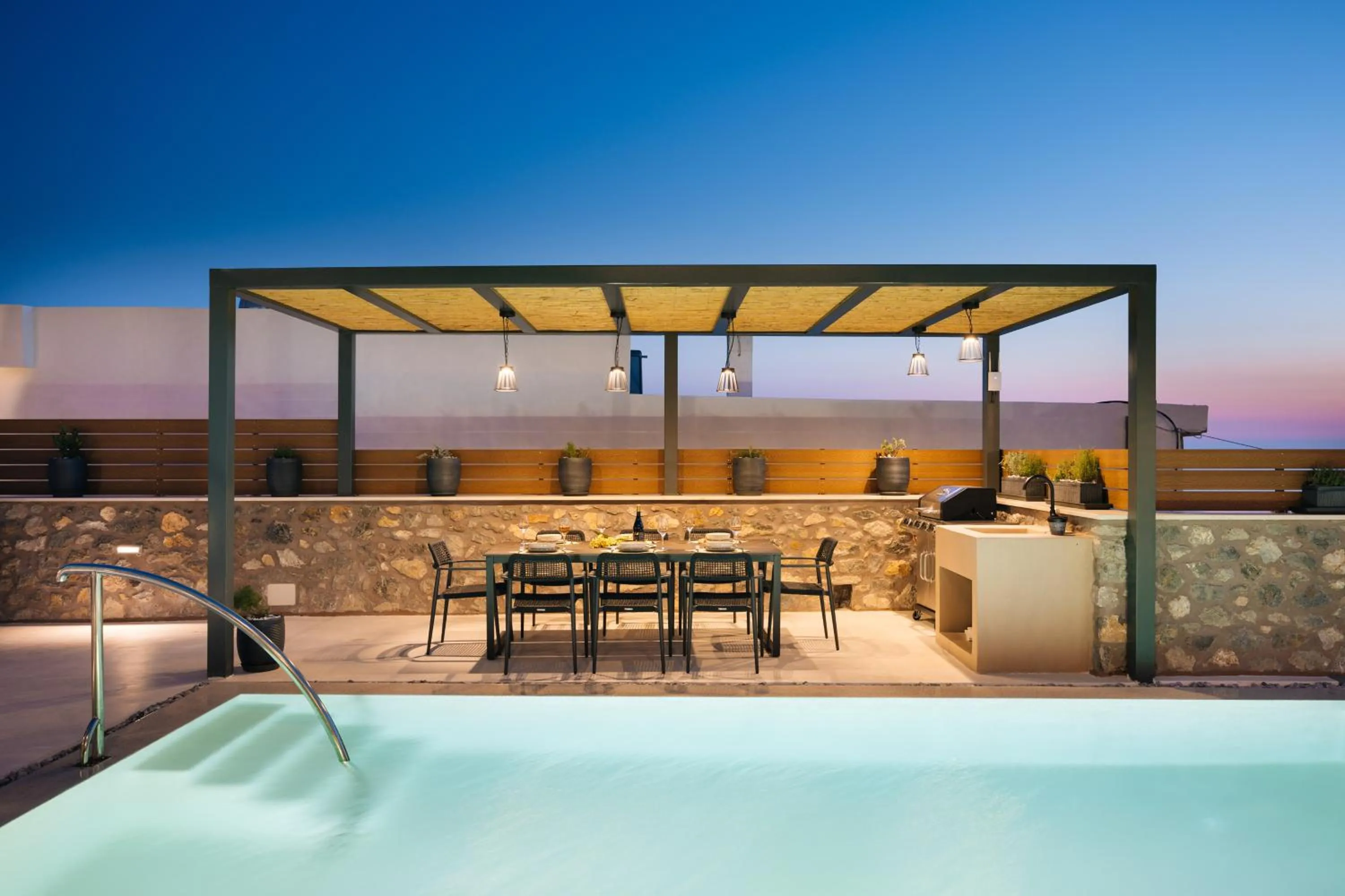 Dining area in Mirthea Suites